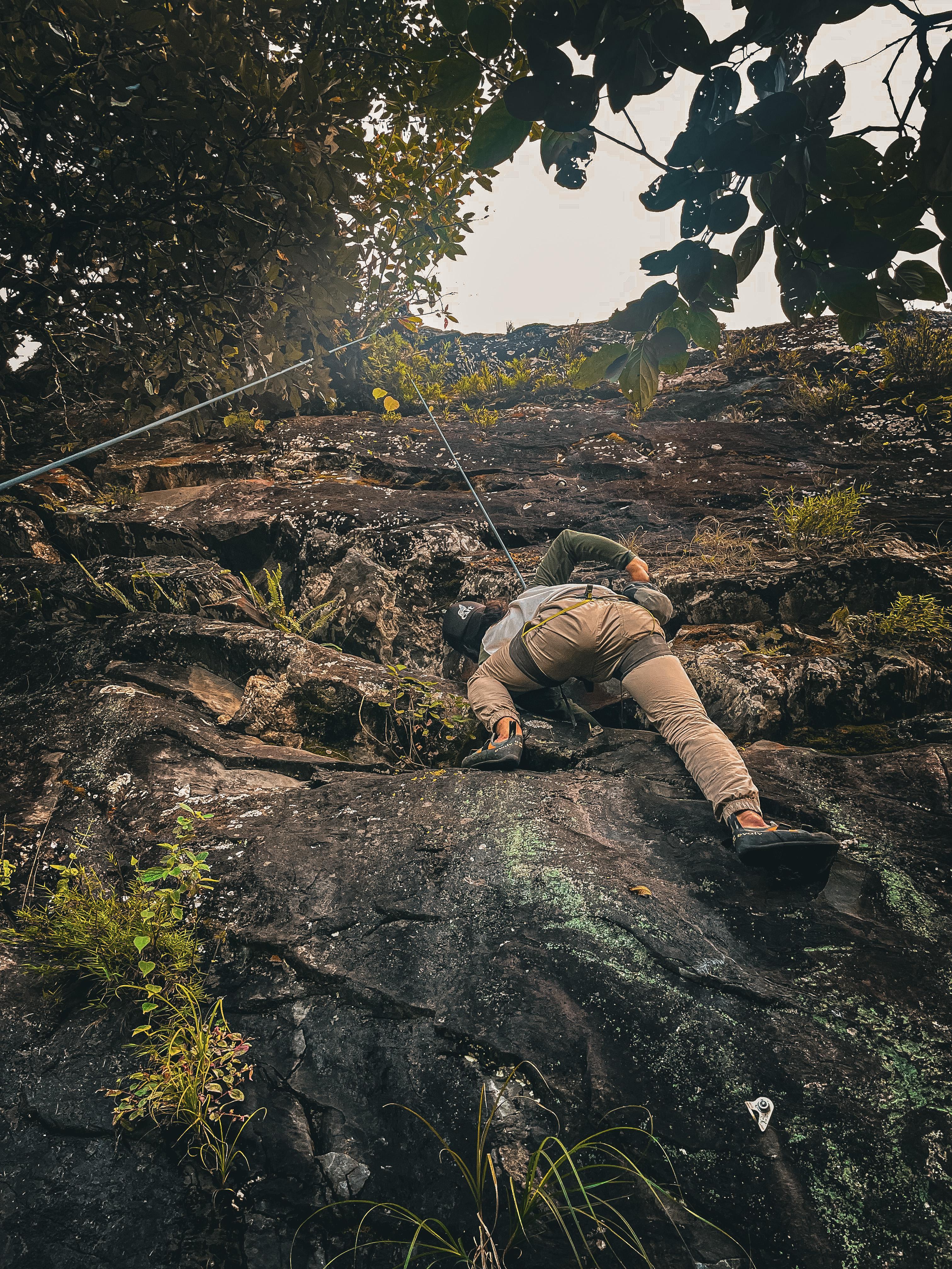 From Kathmandu: Hattiban 5a-7a Rock Climbing Day Trip 2