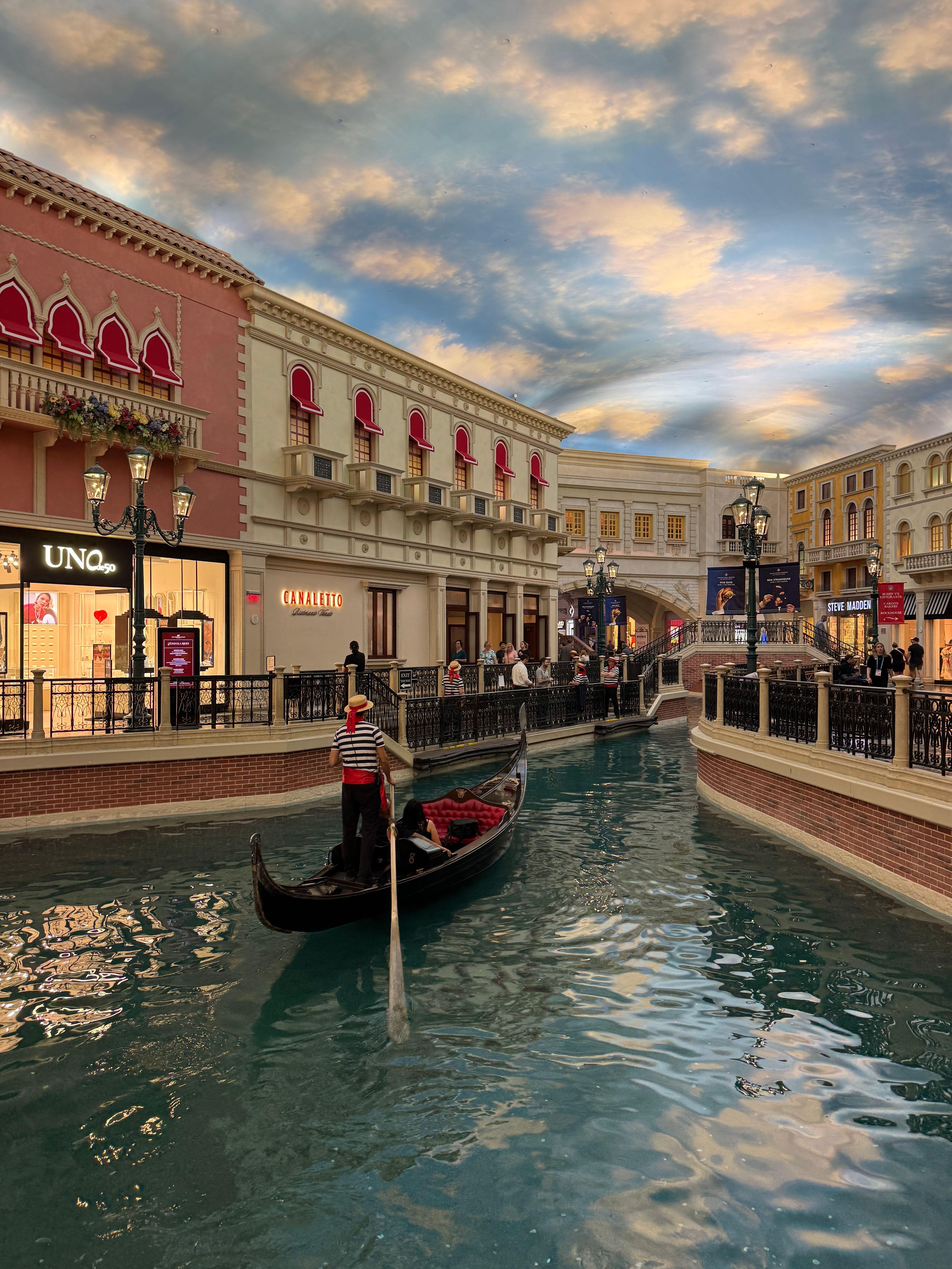 Doha: Premium City Tour & Gondola Ride with Airport Pickup 2