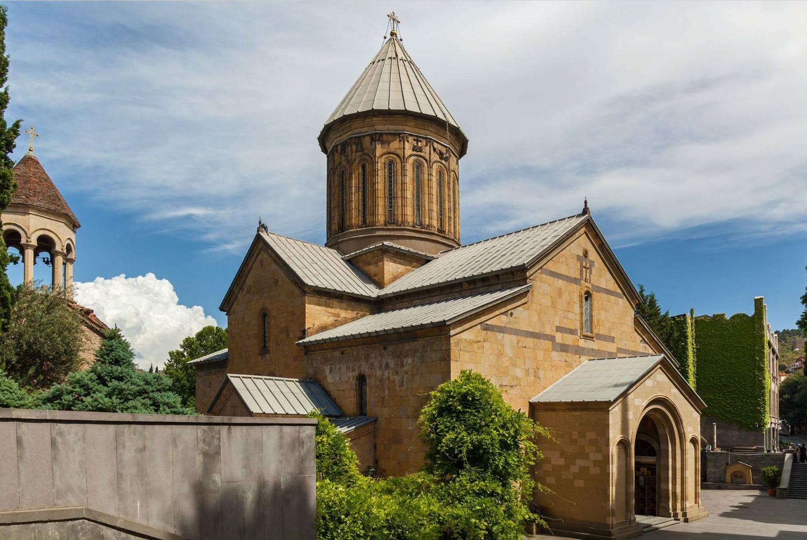 Tbilisi in 4D: Underground, Overground, and from the Water 2