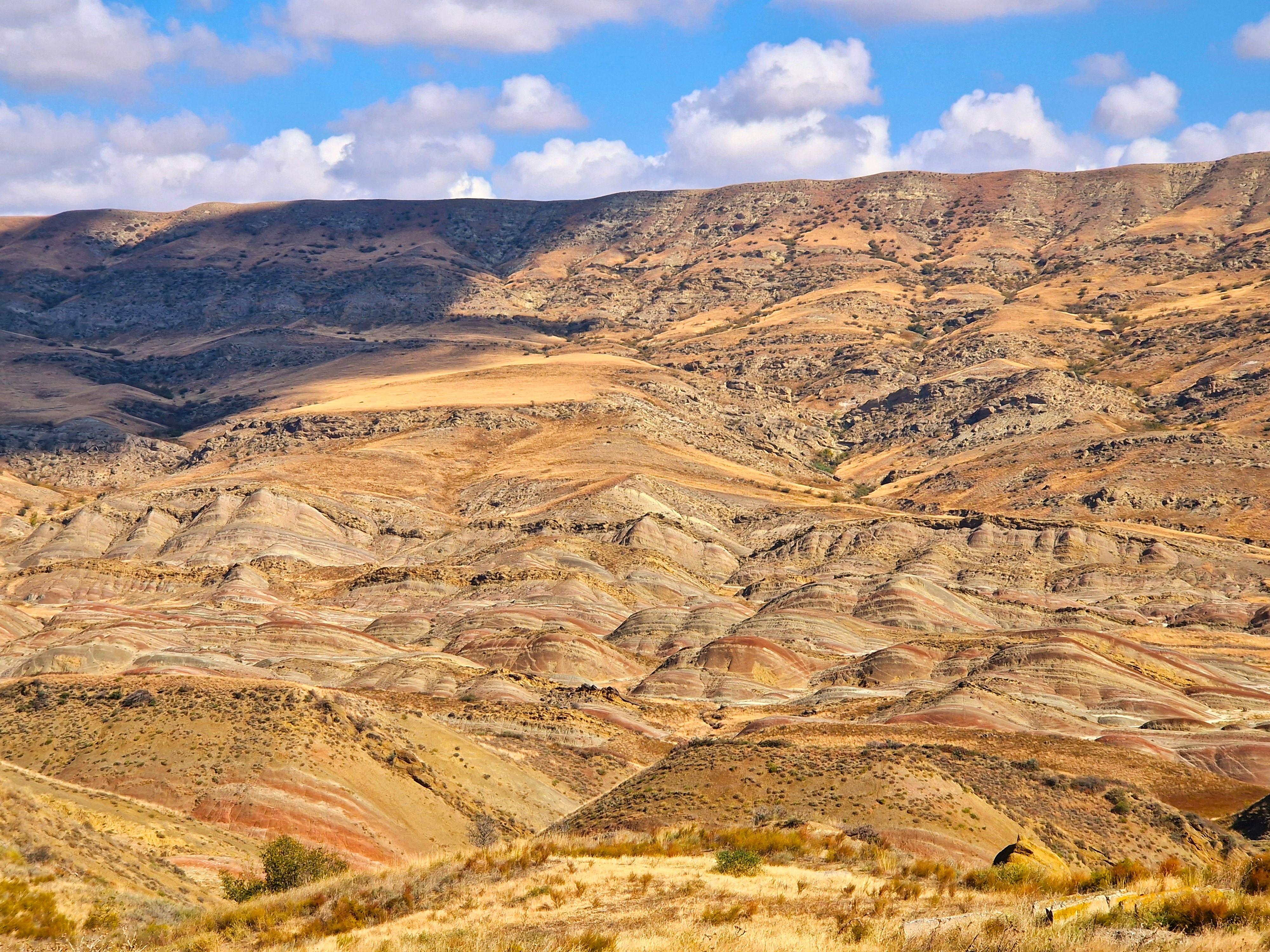 Tbilisi: David Gareja, Rainbow Mountains & Sighnaghi Tour