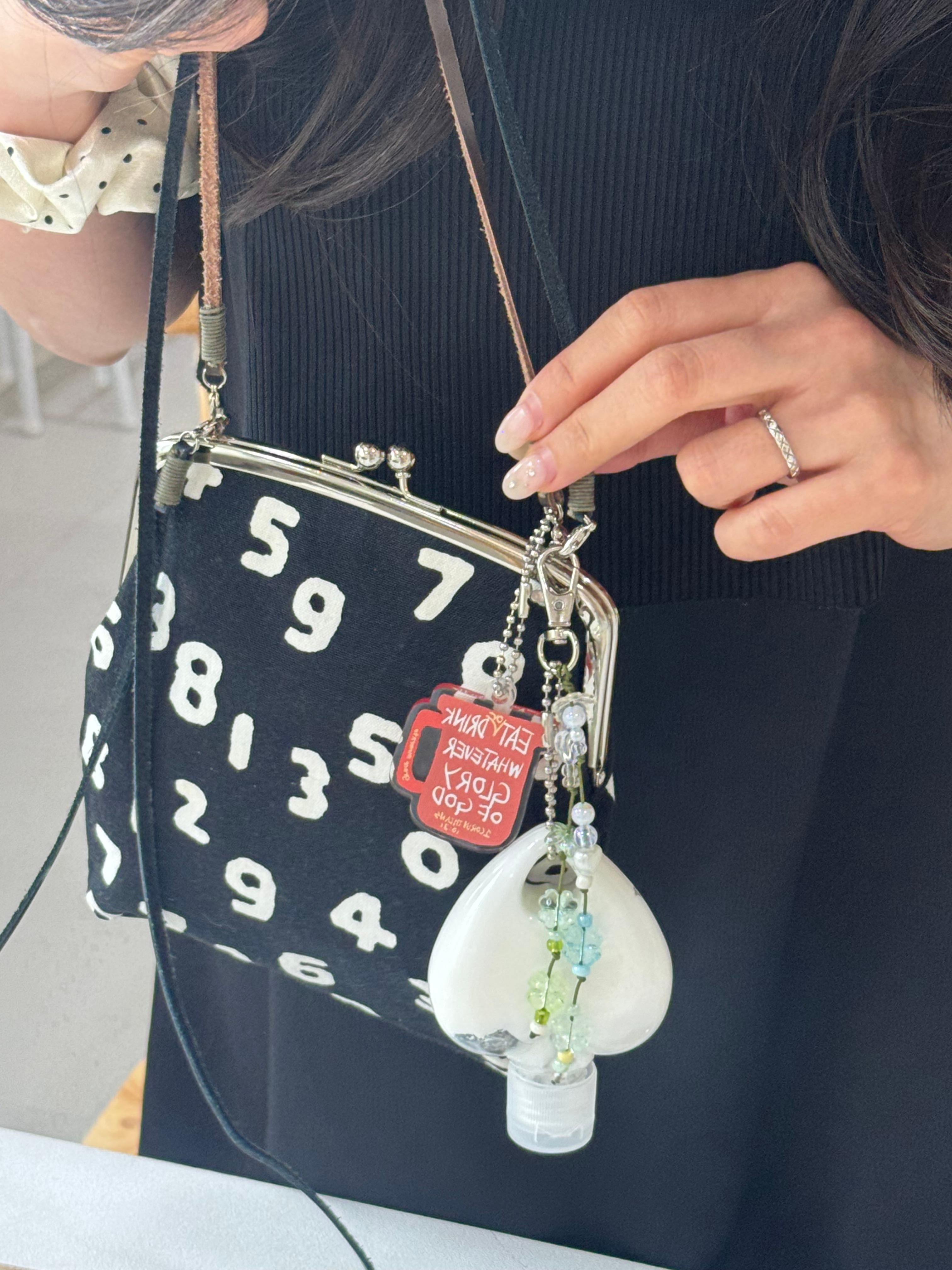 Seoul: Perfume Key Ring & Hand Cream Making Class 3