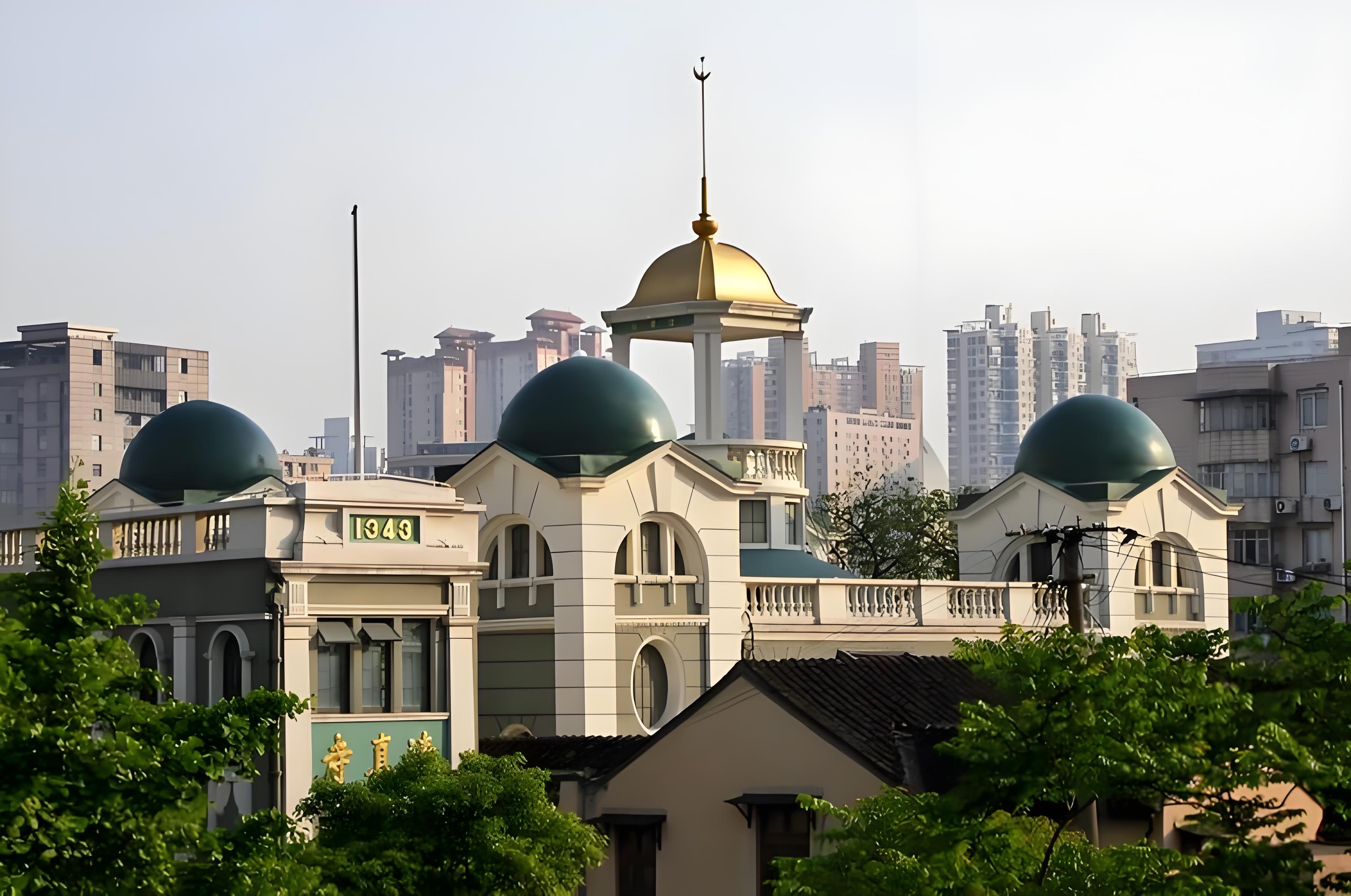 Shanghai: Private Muslim-Friendly City Walk Tour