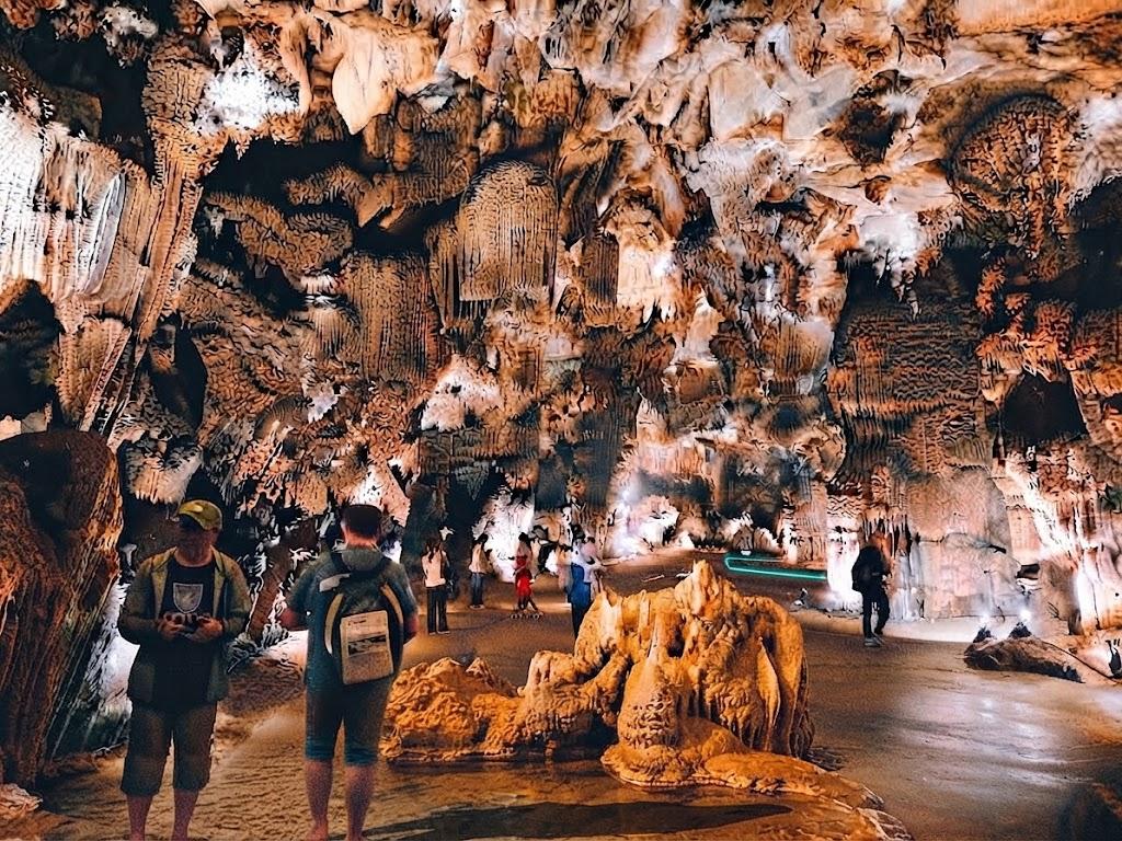 Vang Vieng: Full-Day Cave Tour with Tubing & Kayaking 3