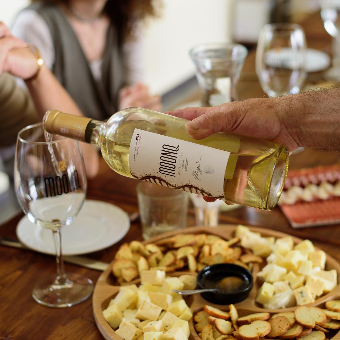 Saryan Street Soirée: Wine Tasting Extravaganza in Yerevan 3