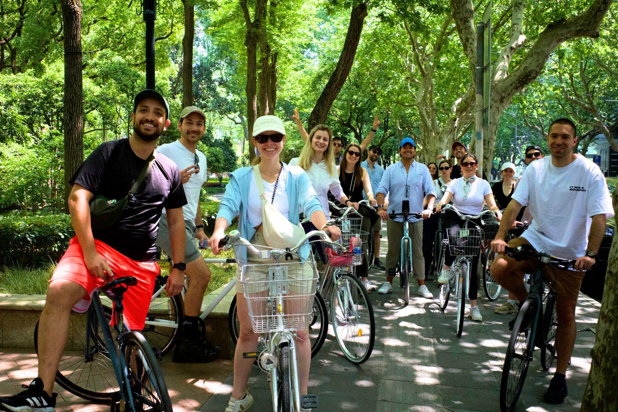 Shanghai: Old Town Half-Day Vintage Bike Tour (Night Option)
