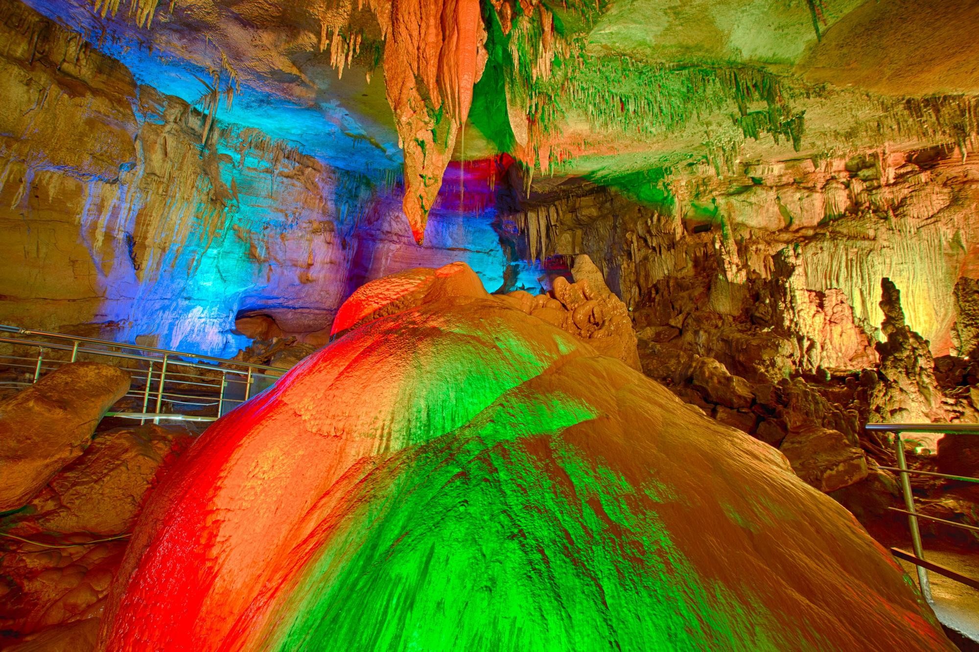 Kutaisi: Sataplia Natural Res. & Tetra Cave Wine Degustation 2