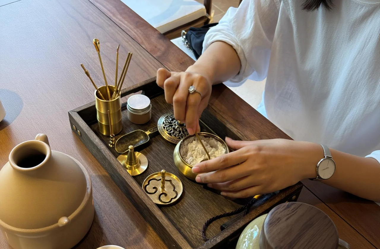 Beijing: Incense Art Experience Traditional Chinese Incense