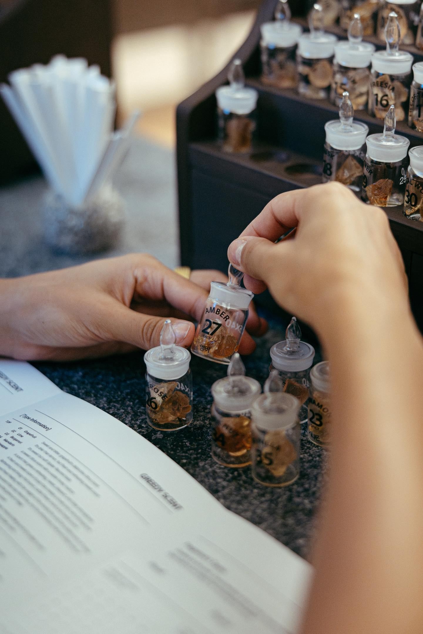 Seoul: Bukchon Hanok Village Perfume-Making Workshop 3
