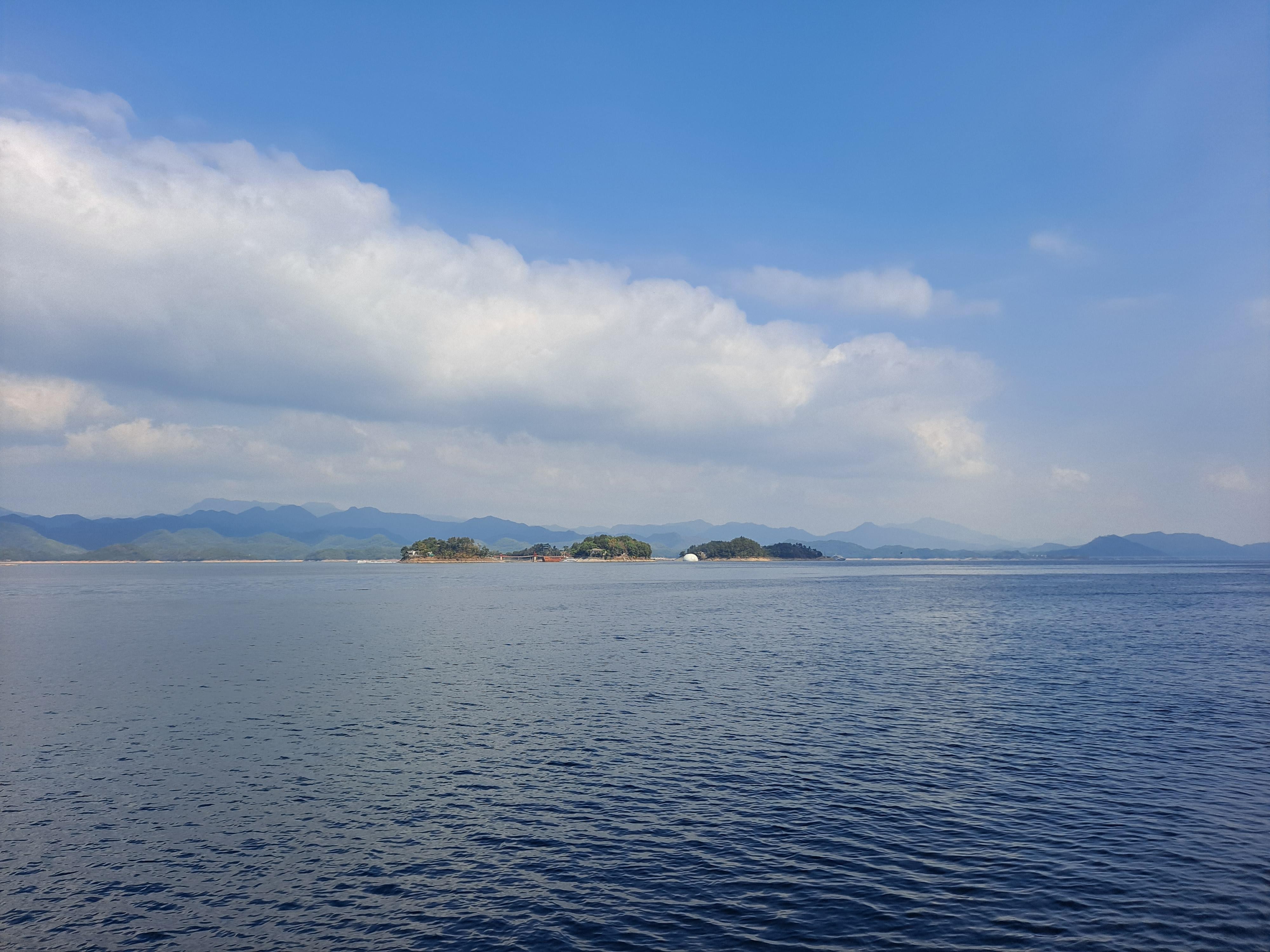 From Shanghai: Qiandao Lake 2-Day Private Tour with Cruise