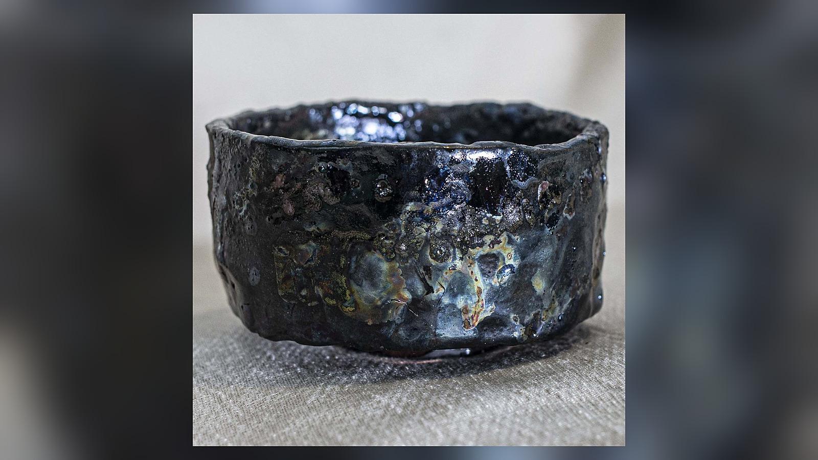 Amman: Raku Pottery Workshop with Snacks and Drinks 2