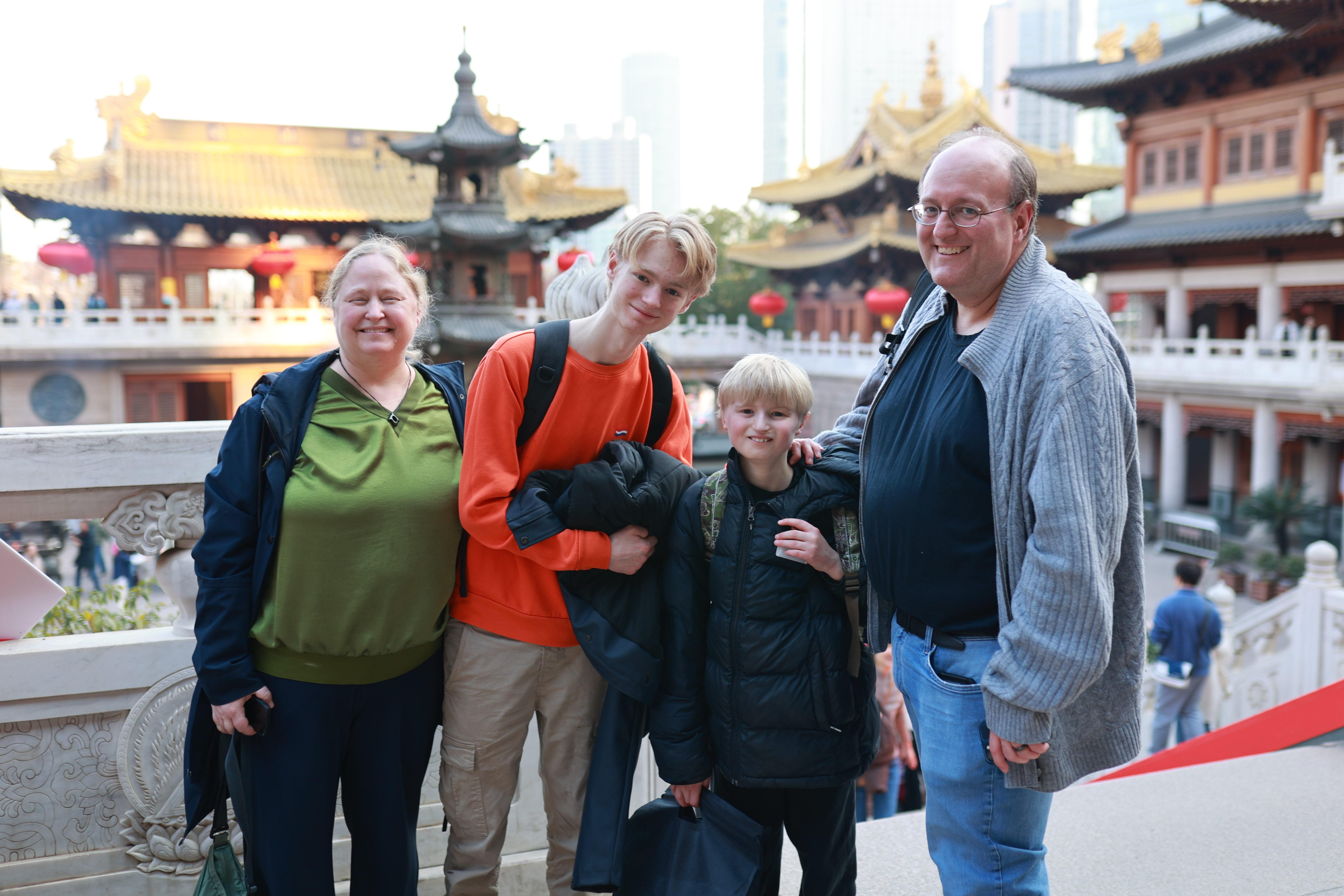 Shanghai Full/Half day tour for Families and Layover guests