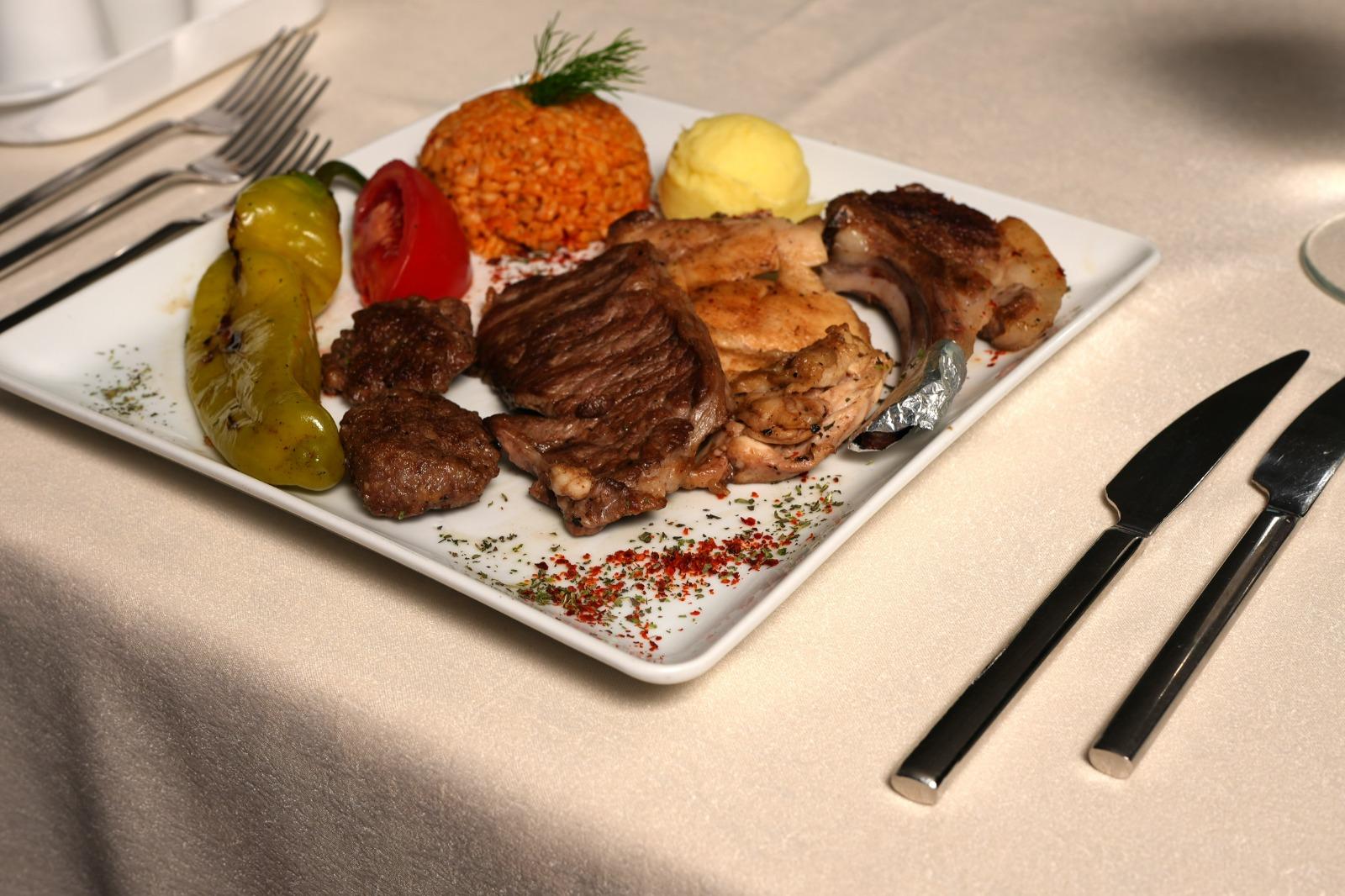 Istanbul City Sightseeing Tour & Turkish Dinner & Show 2