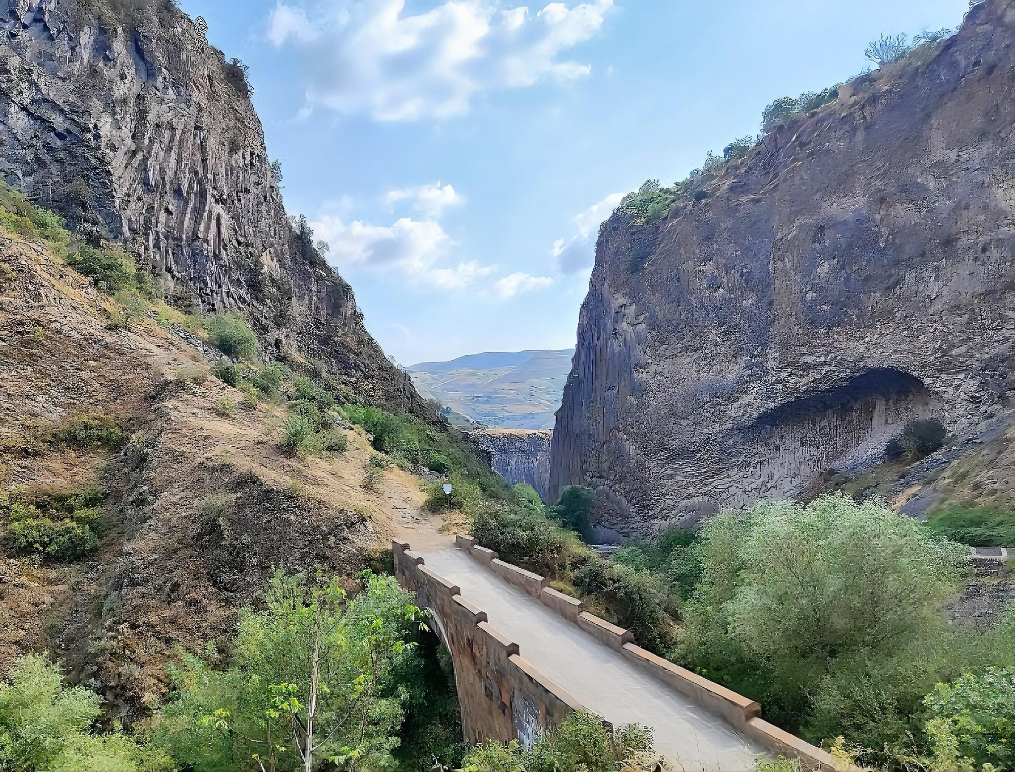 From Yerevan to Symphony, Geghard, Lavash baking in Garni 2
