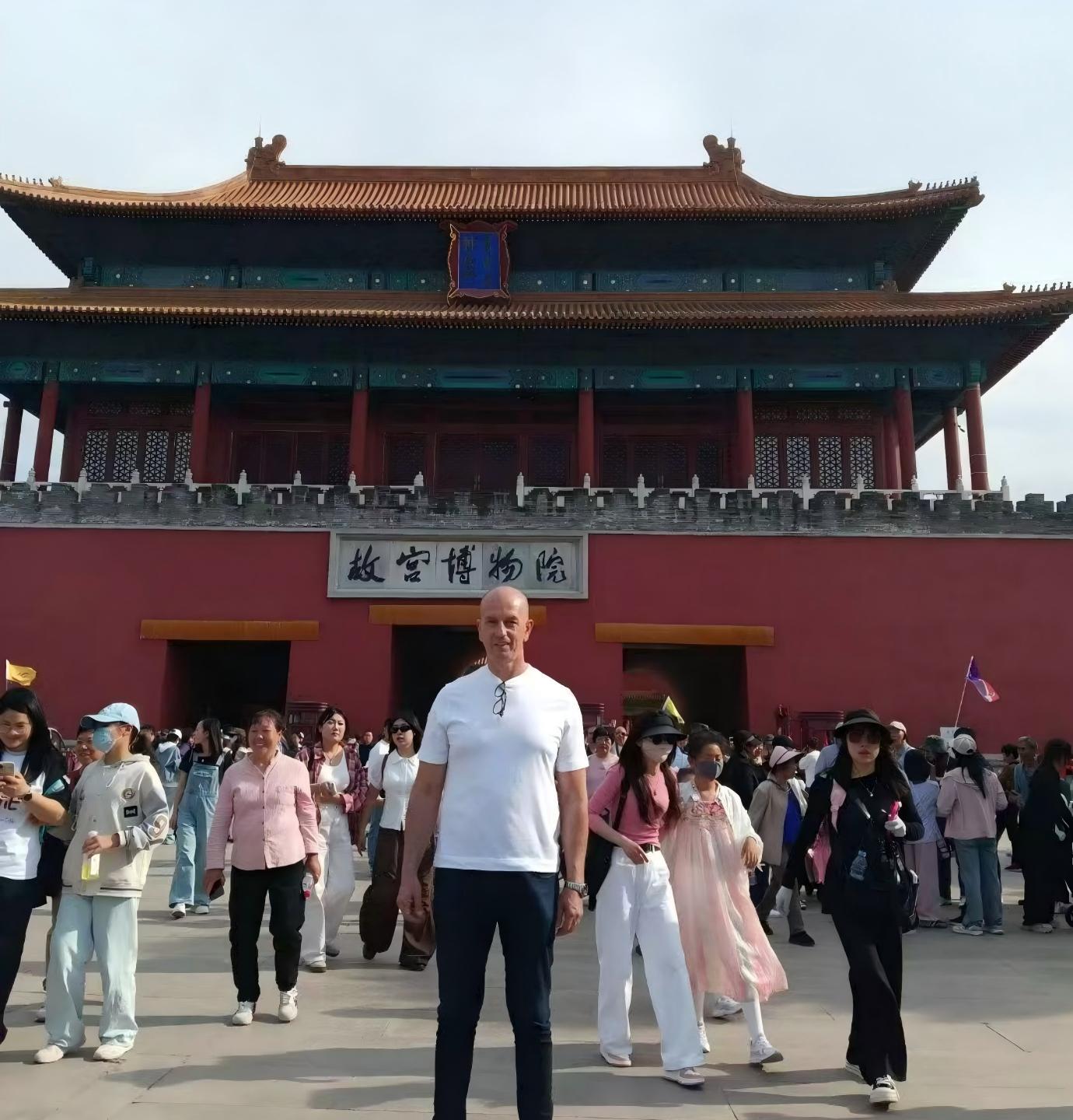 Customized Forbidden City Tour with Private In-depth Guide 3