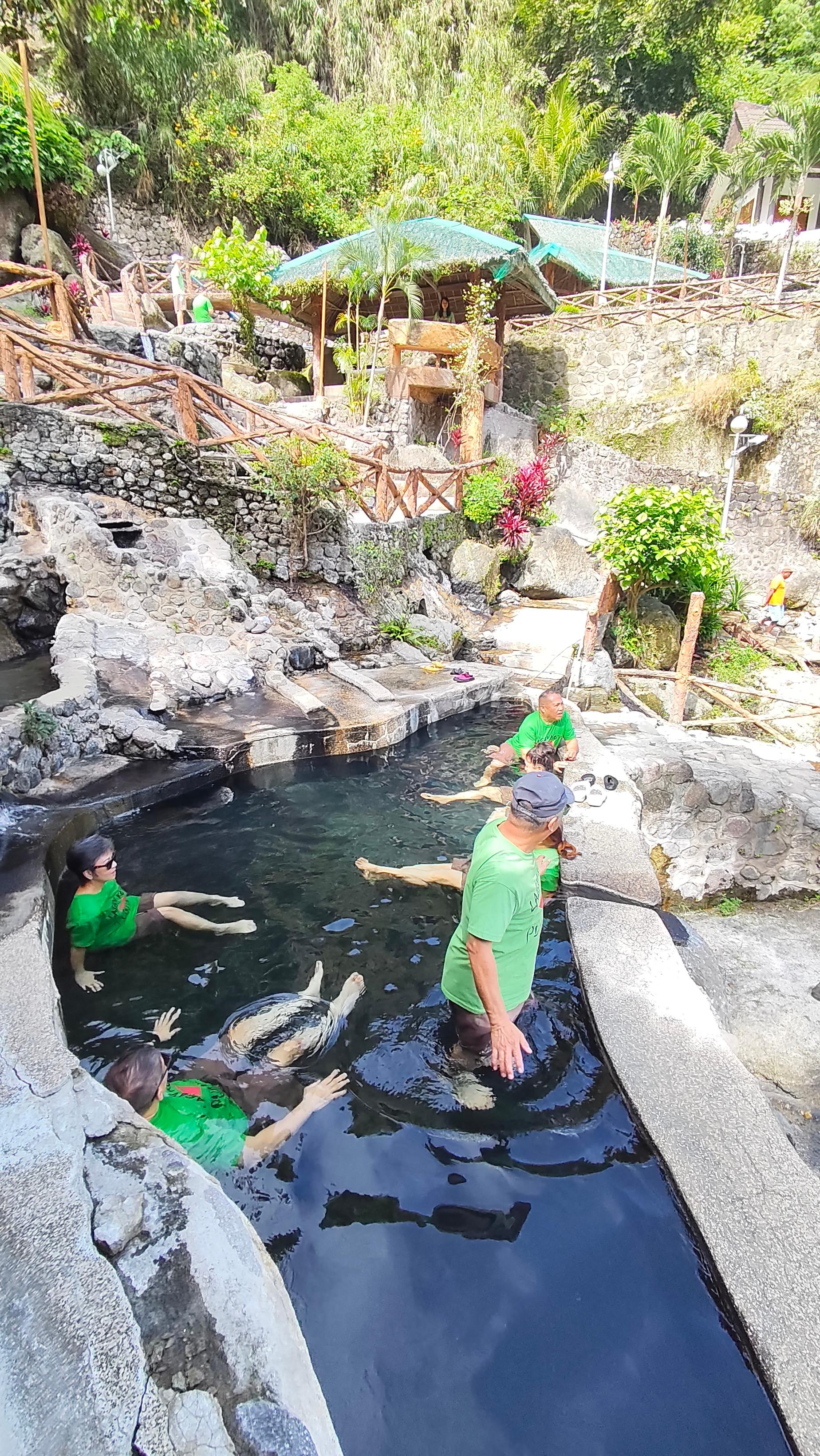 ANGELES CITY: Pampanga Thermal Pools Volcanic Sand Spa 2