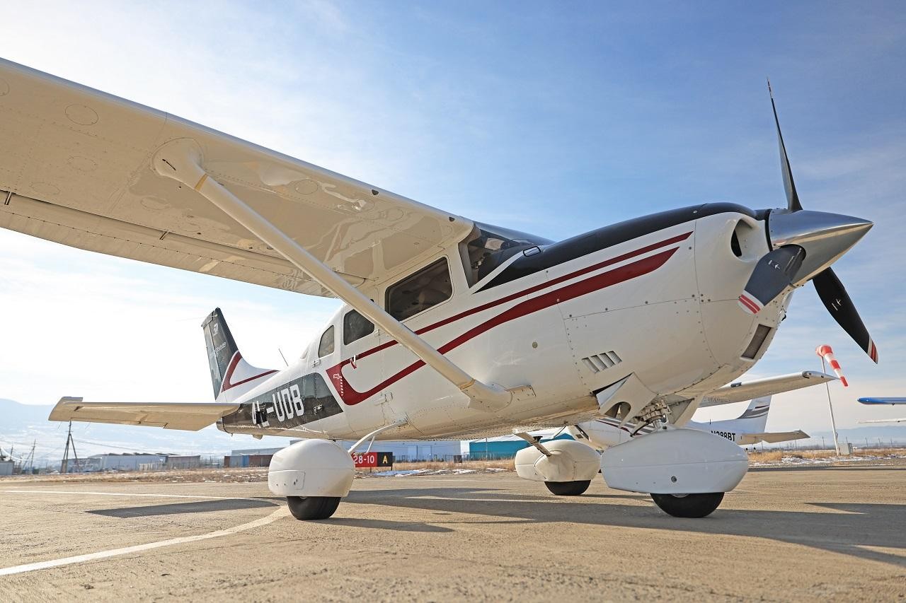 Tbilisi: Private Scenic Flight with Hotel Transfer