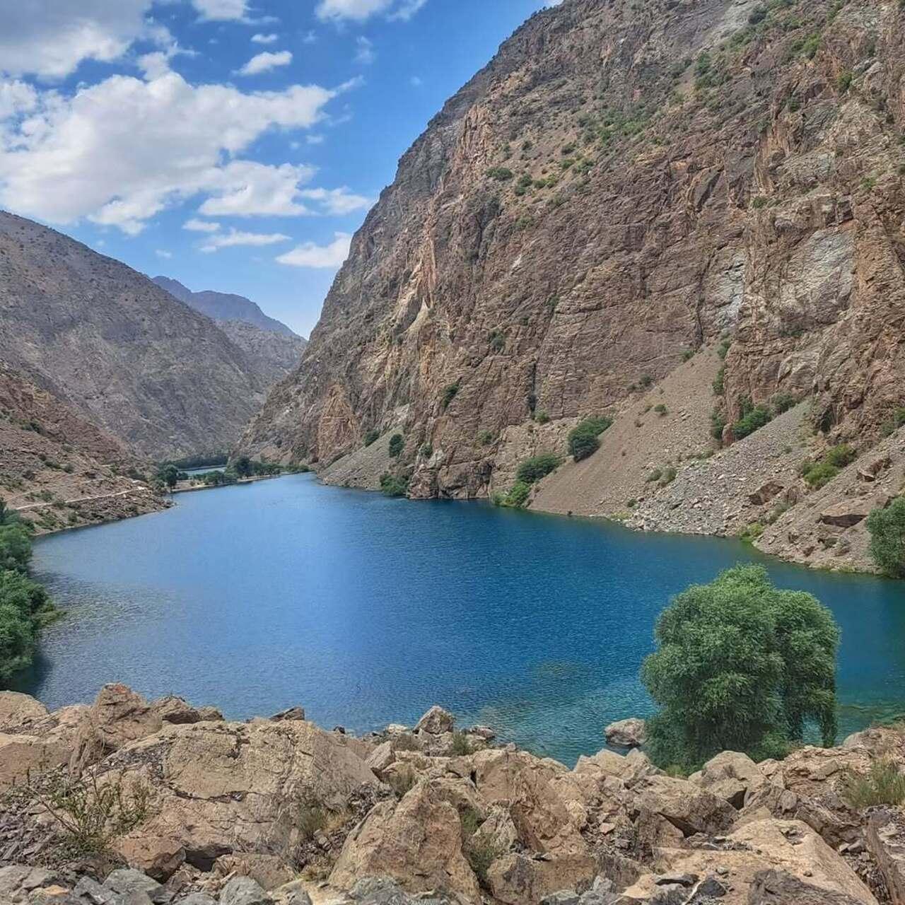 Uzbekistan and Tajikistan: 9-Day Cities & Seven Lakes Tour