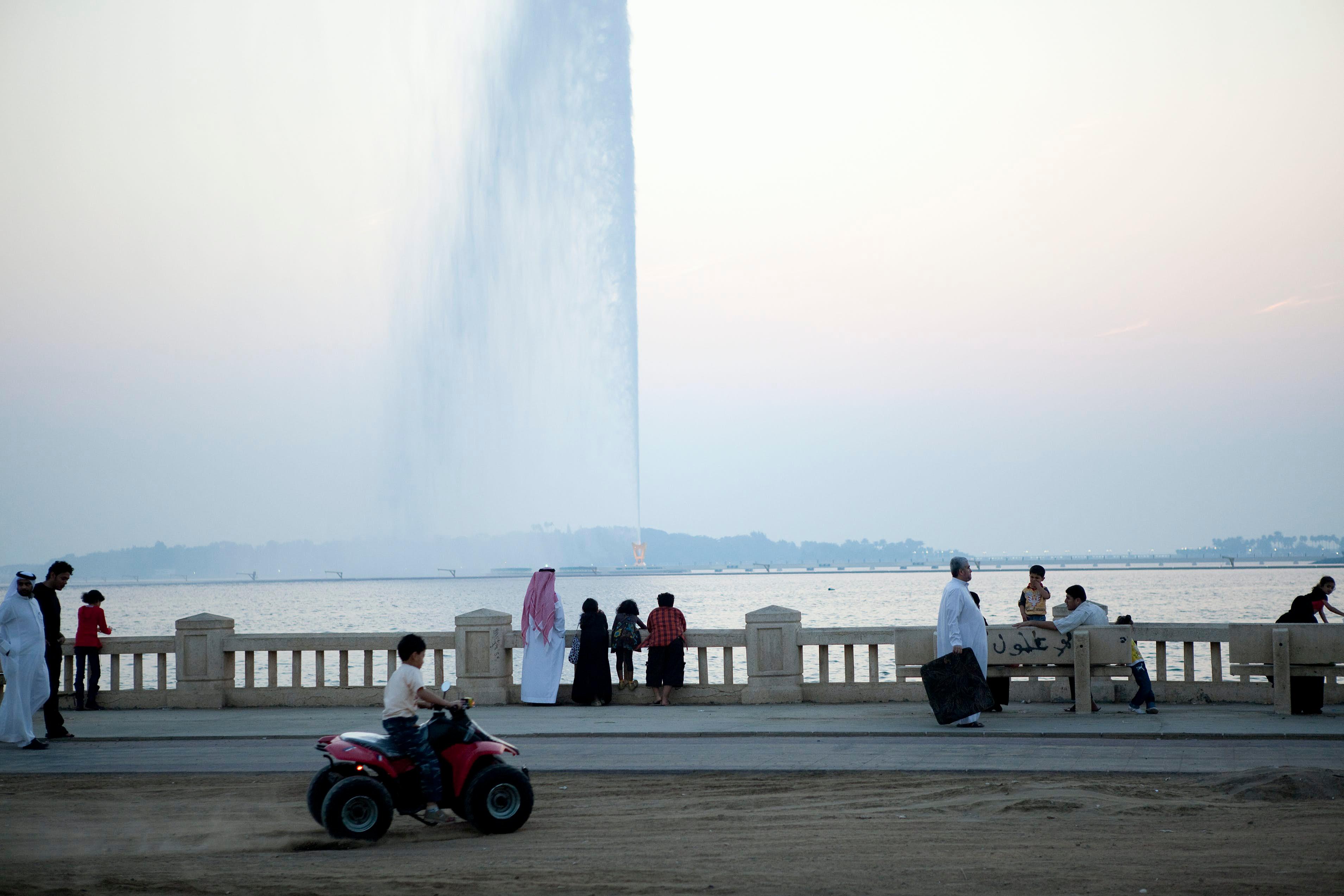 Jeddah: Historical Tour with Guide and VIP Car