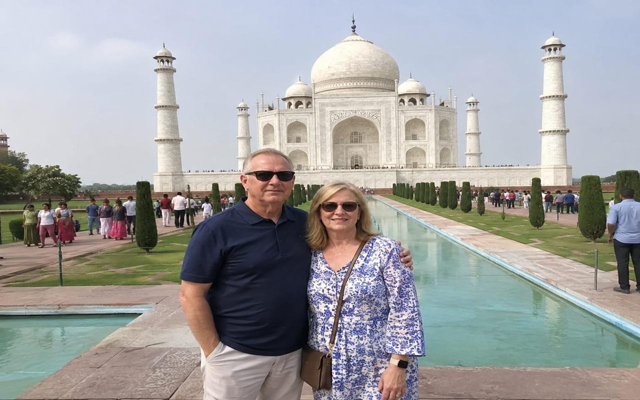 Delhi to Agra Private Day Tour with Taj Mahal & Guide 3