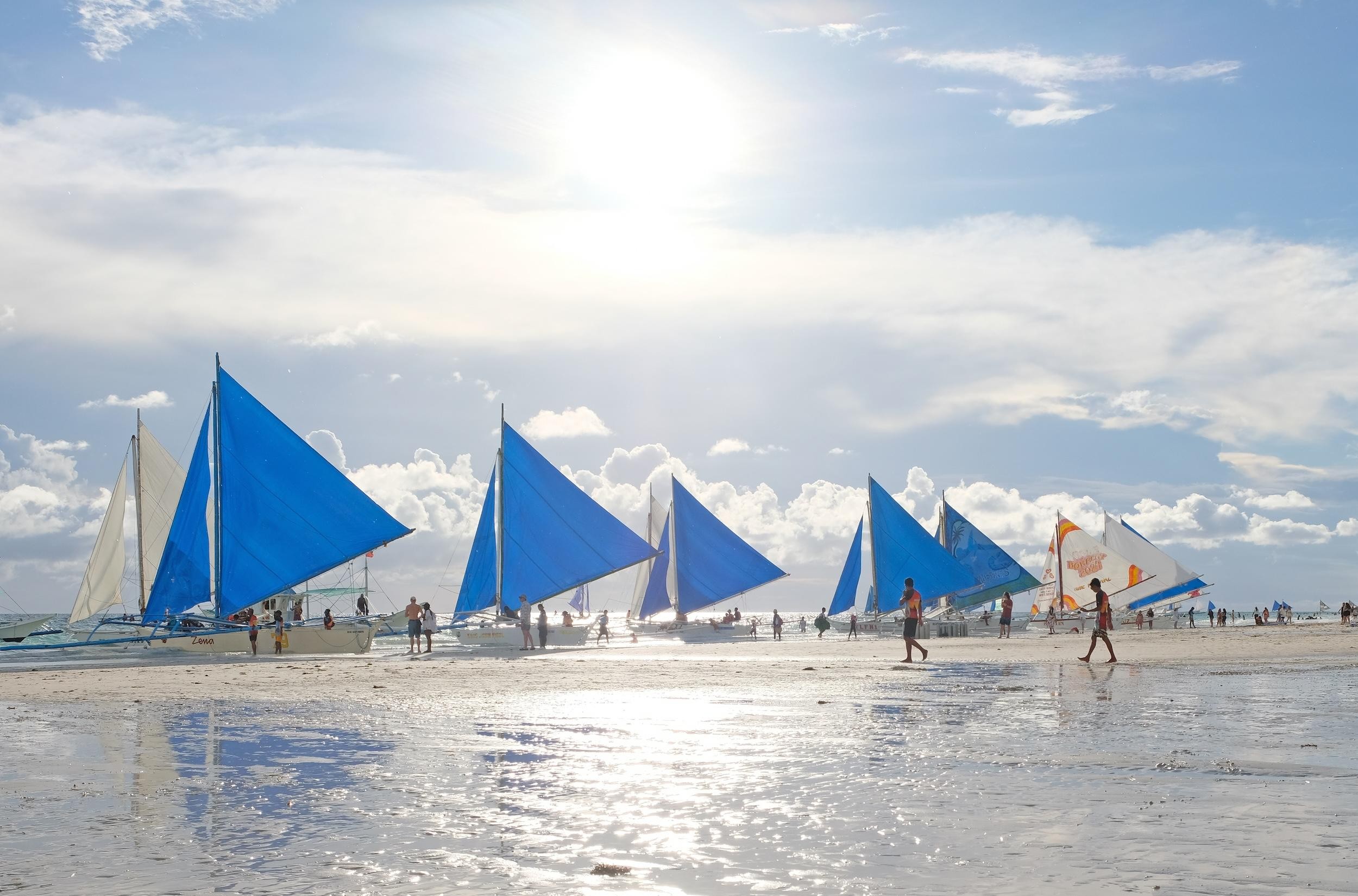 Boracay: Sunset Paraw Sailing Trip 2