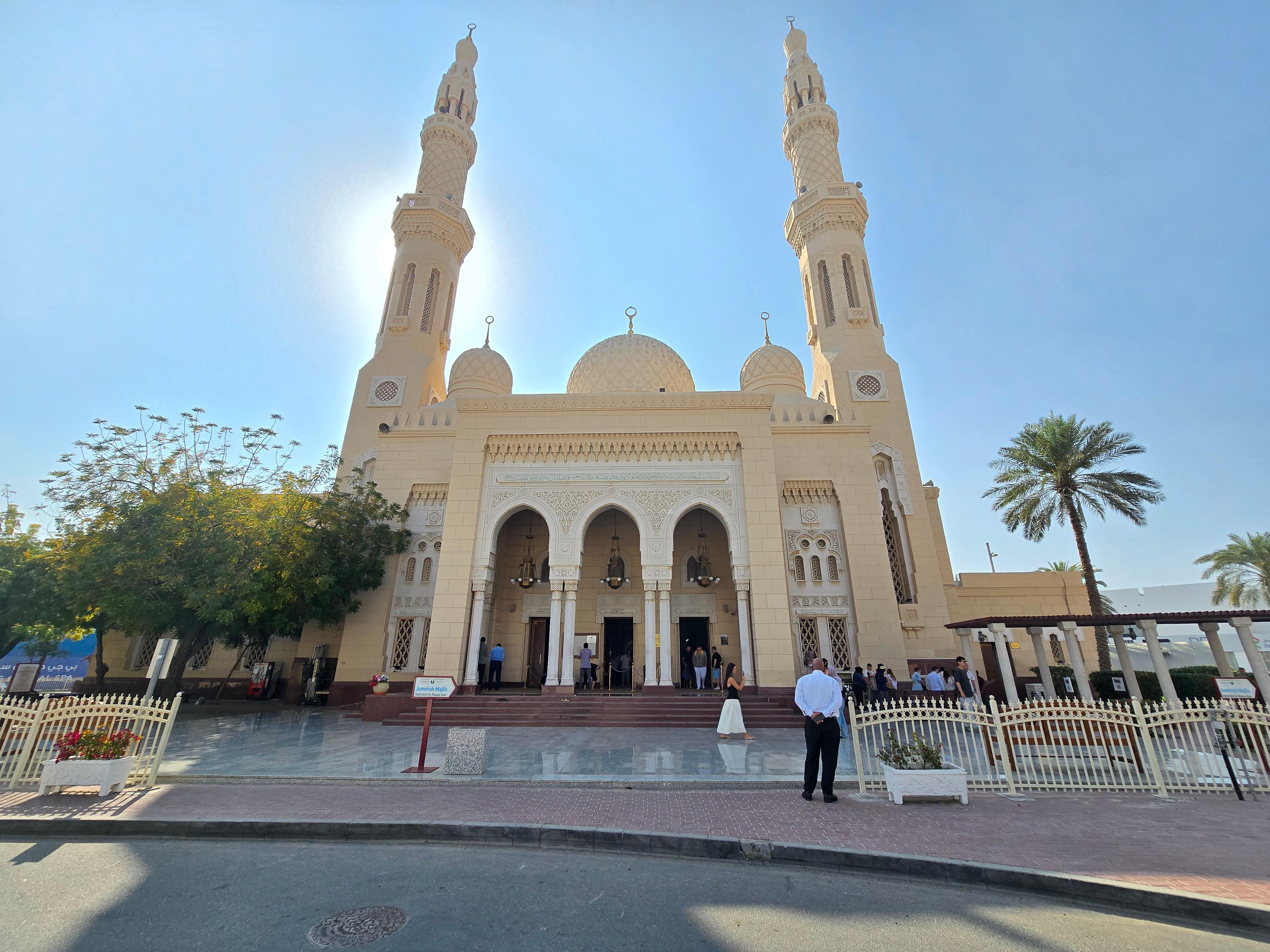 Dubai: Islamic & Cultural Experience with Jumeirah Mosque