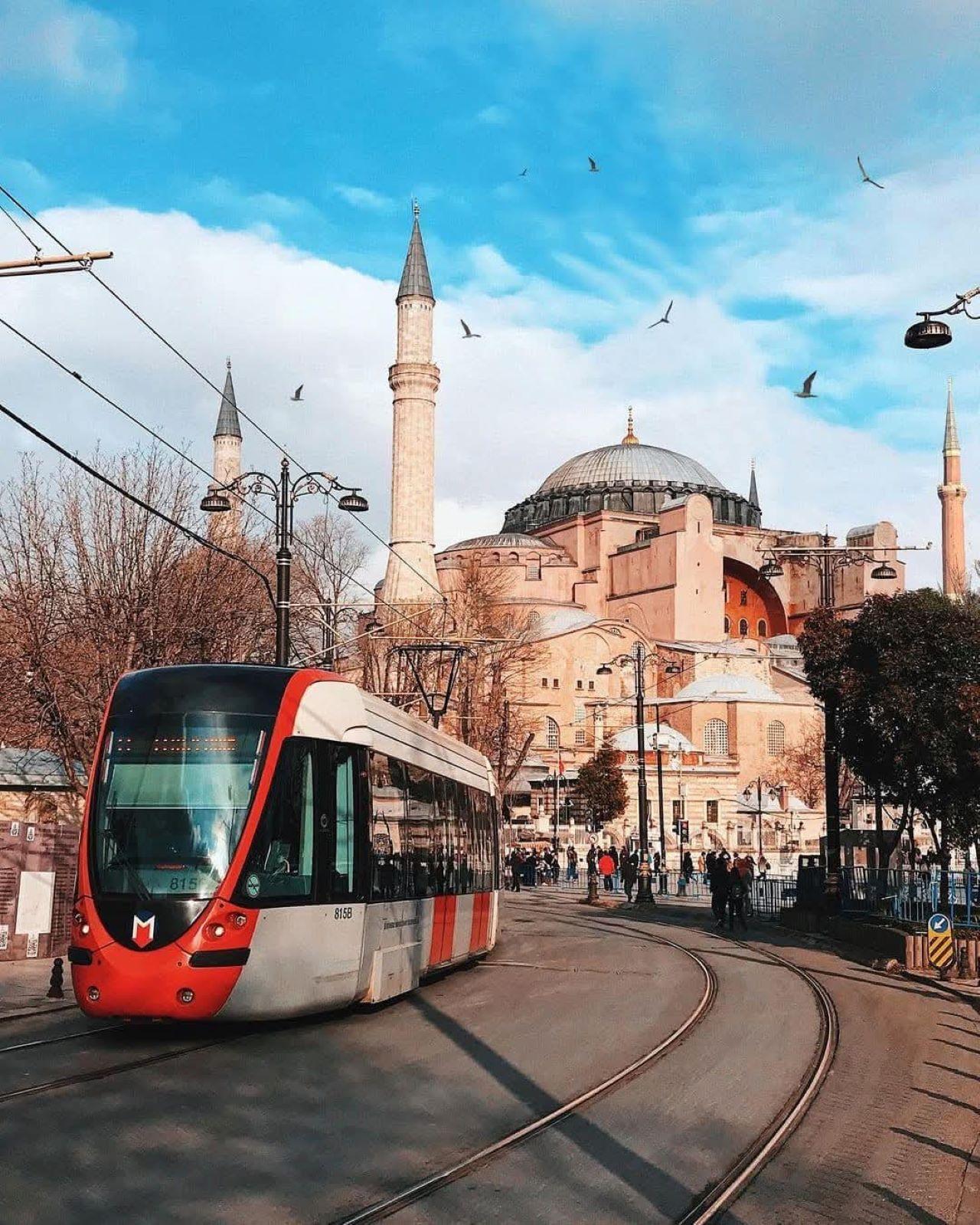 Full-Day Istanbul Tour with Transfer and Lunch Included 2