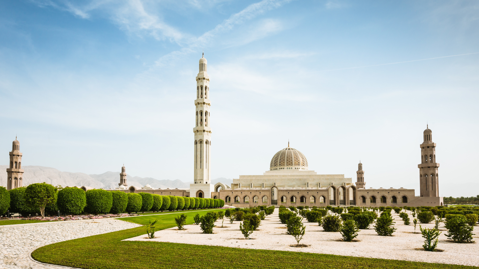 Muscat: 8-Day Best of Oman Tour w/ Stay and Adventures 2