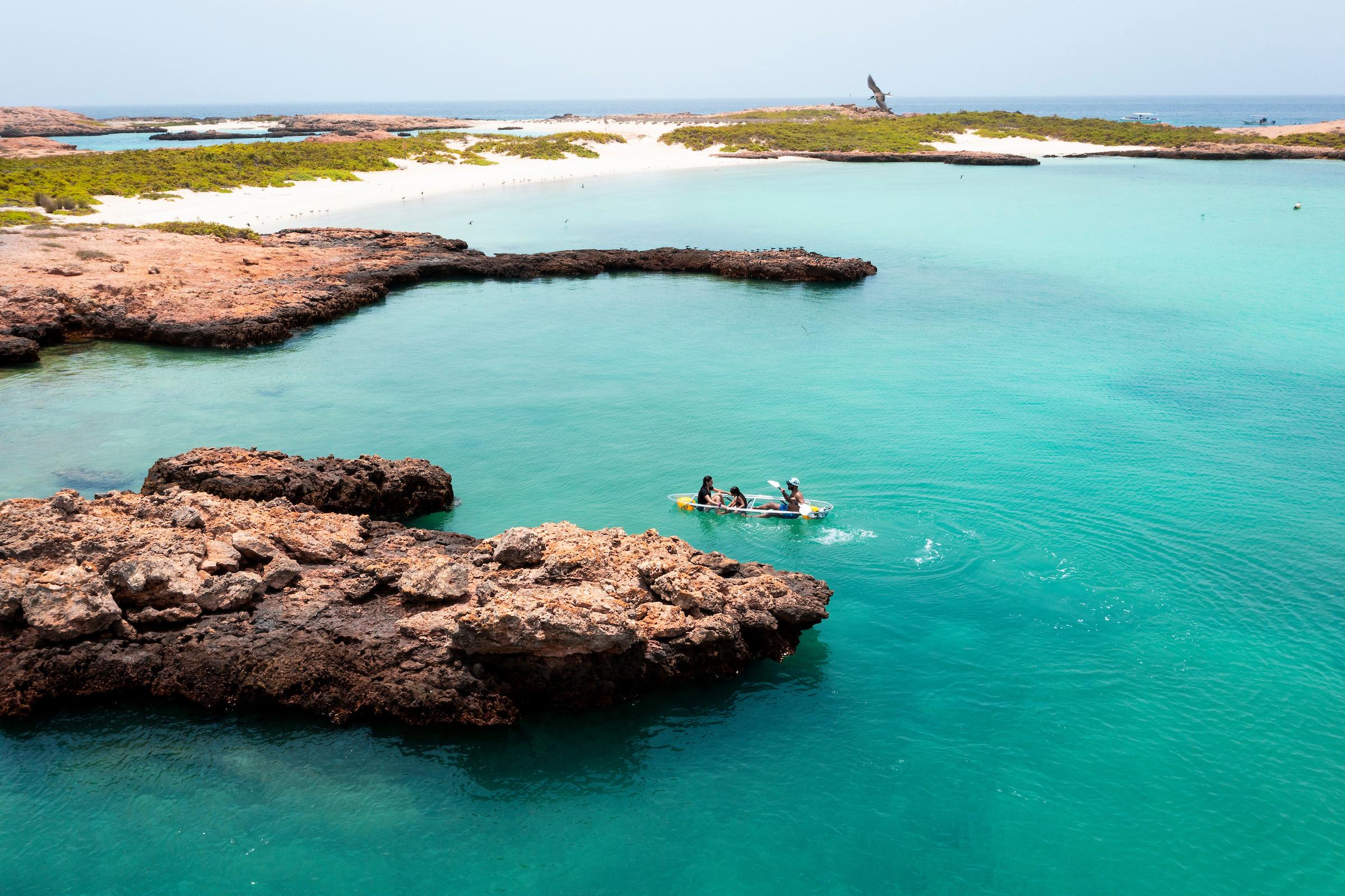 Daymaniat Journey: Group Tour with Snorkeling 3