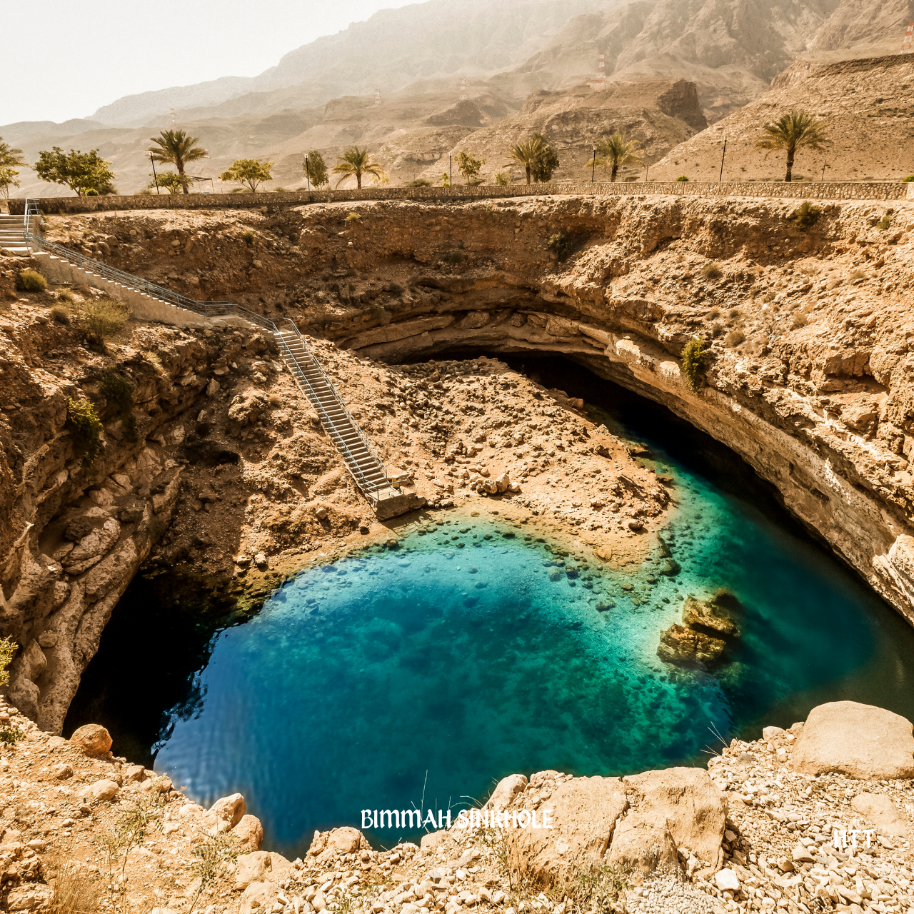 From Muscat: 2-Day Wadi Shab, Ras Al Jinz, Wahiba Sands Tour