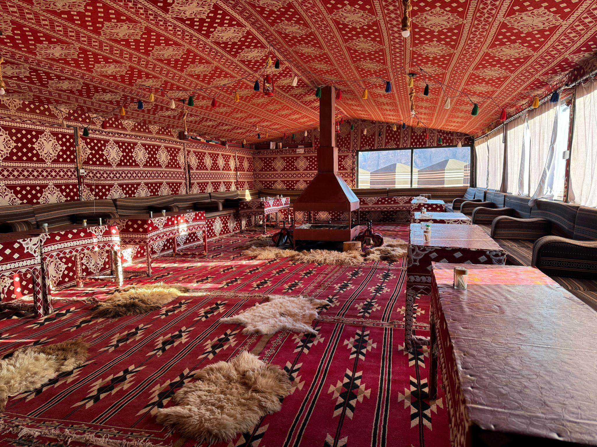 Wadi Rum: Bedouin Dinner and Stargazing Experience