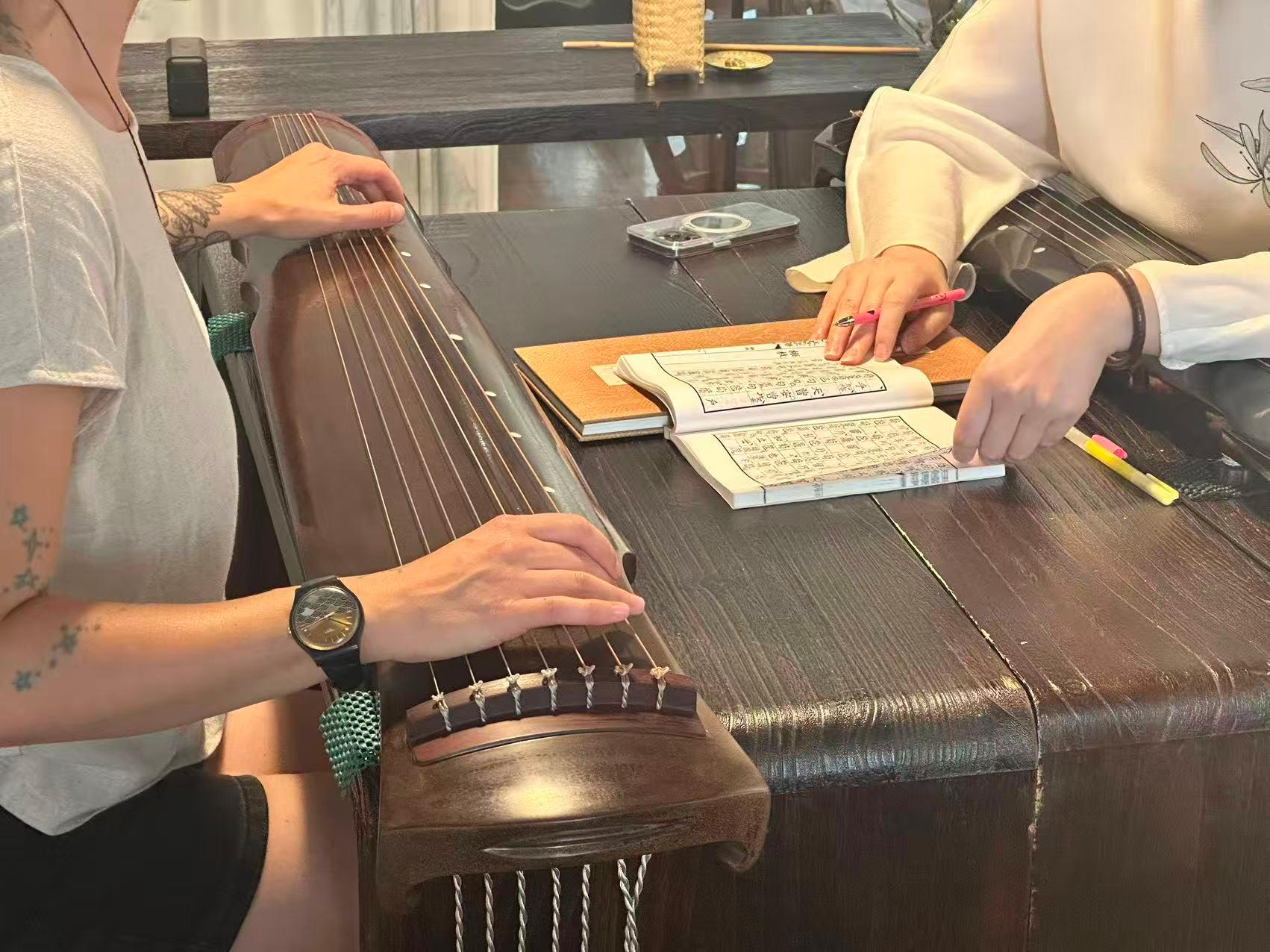 Shanghai: Guqin Introductory Workshop with Tea Tasting 3