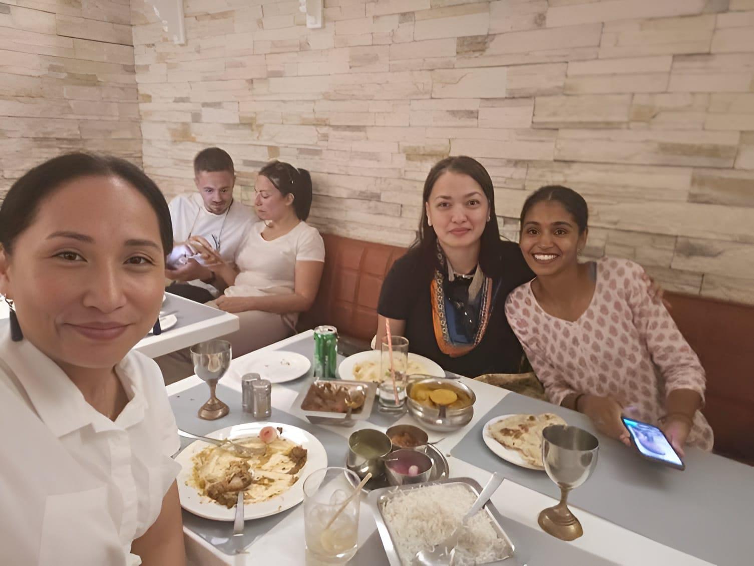 New & Old Delhi: Private Day Tour with Female Guide