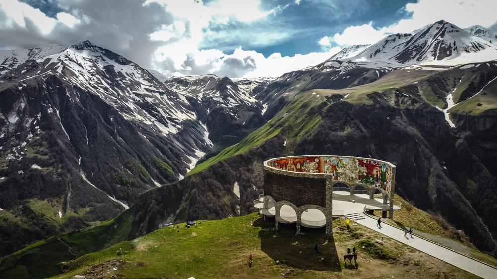 Kazbegi & Northern Border: Gergeti & Dramatic Dariali Gorge 2