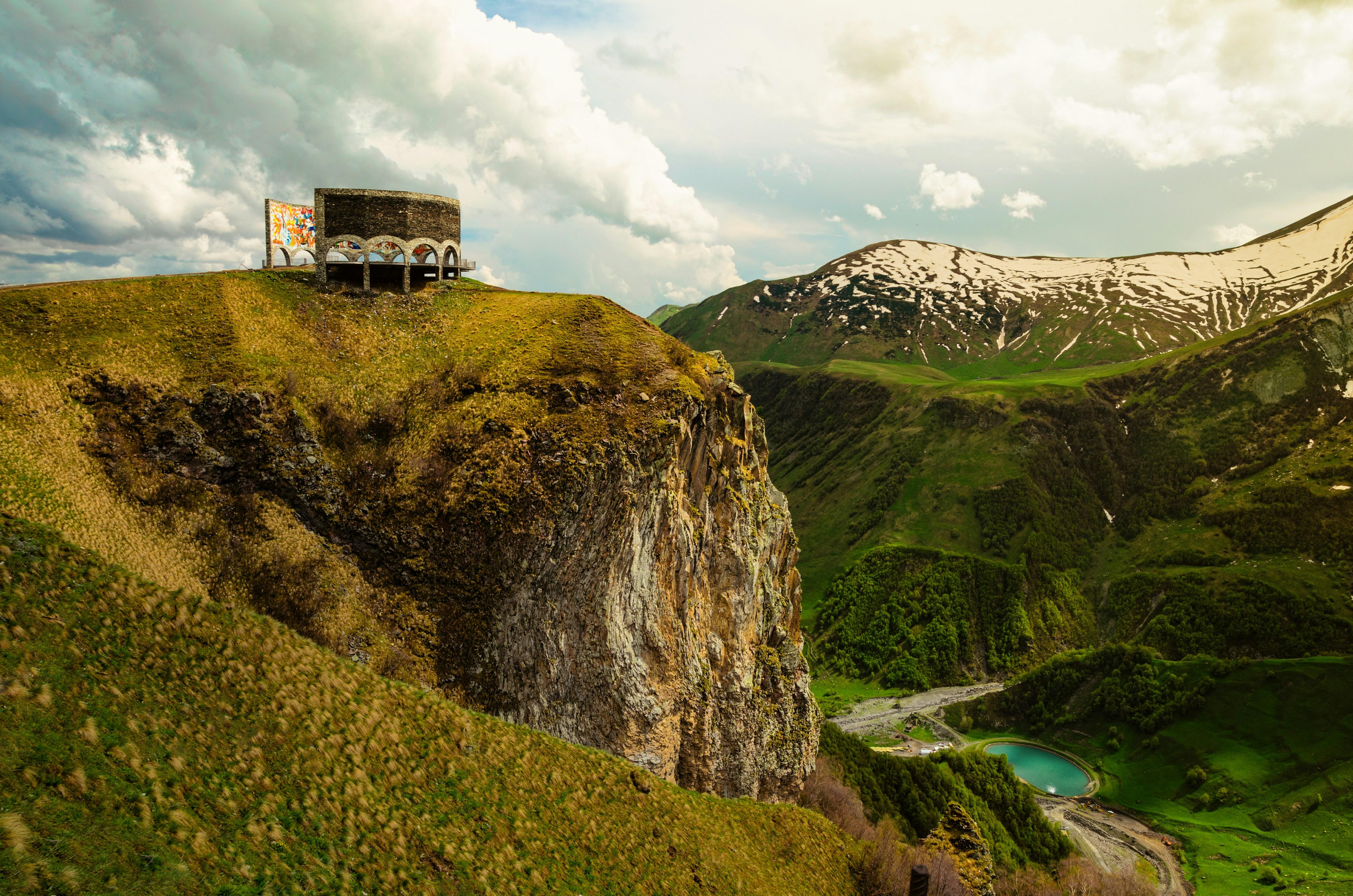 Tbilisi: Kazbegi Mountain Discovery Small-Group Tour 2