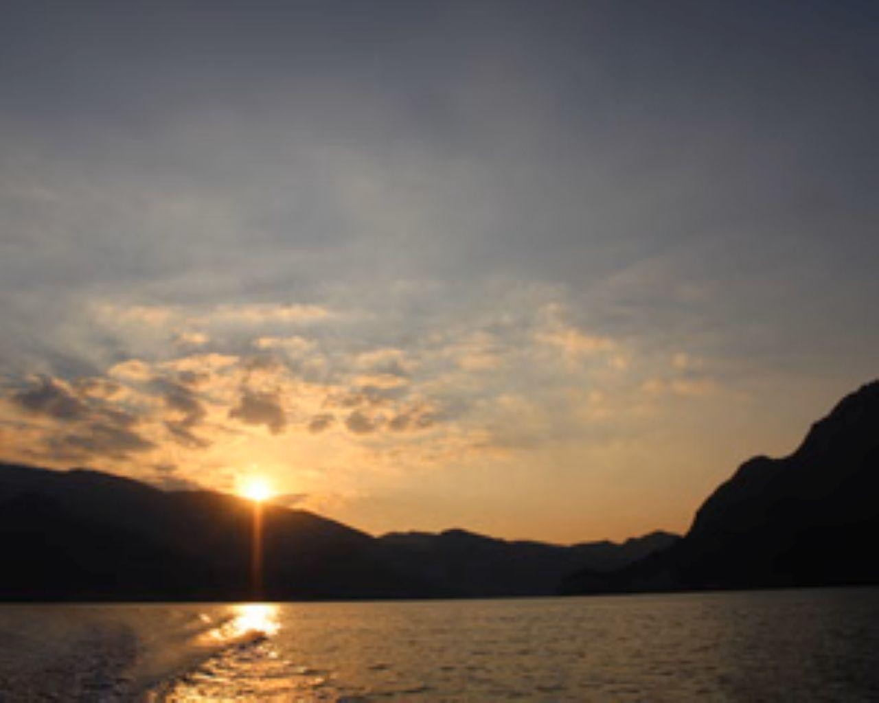 Khasab: Overnight Dhow Cruise with Dinner & Breakfast 2