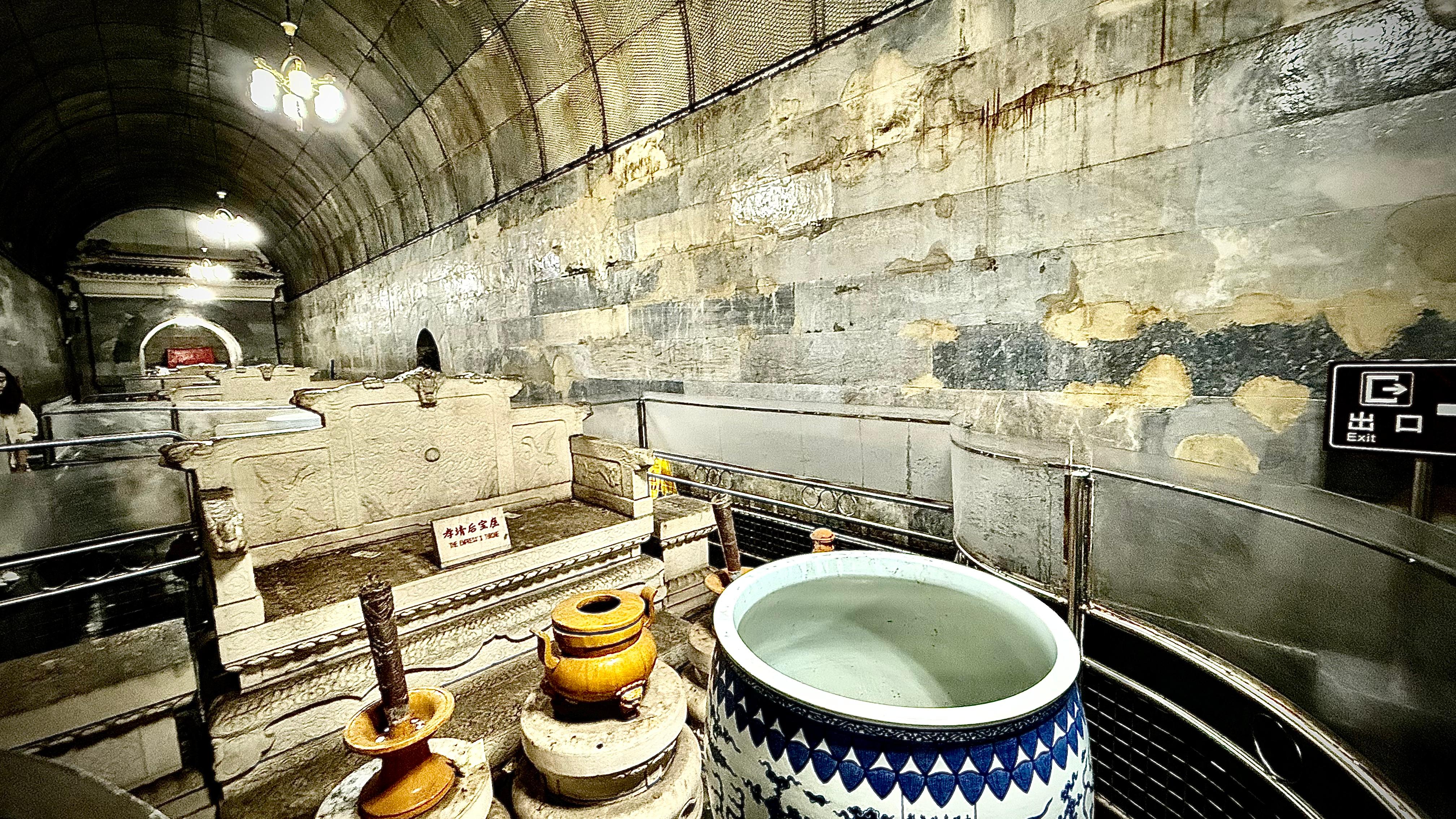 Beijing: Longqing Gorge, Ming Tombs & Lunch Private Day Tour 3