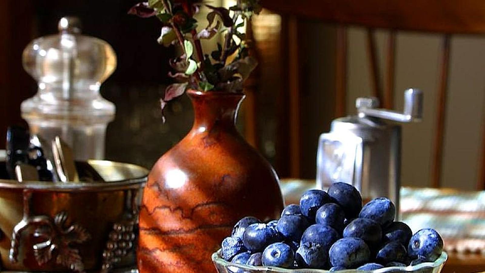 Hangzhou: Longlin Weir & Blueberry Picking Private Trip