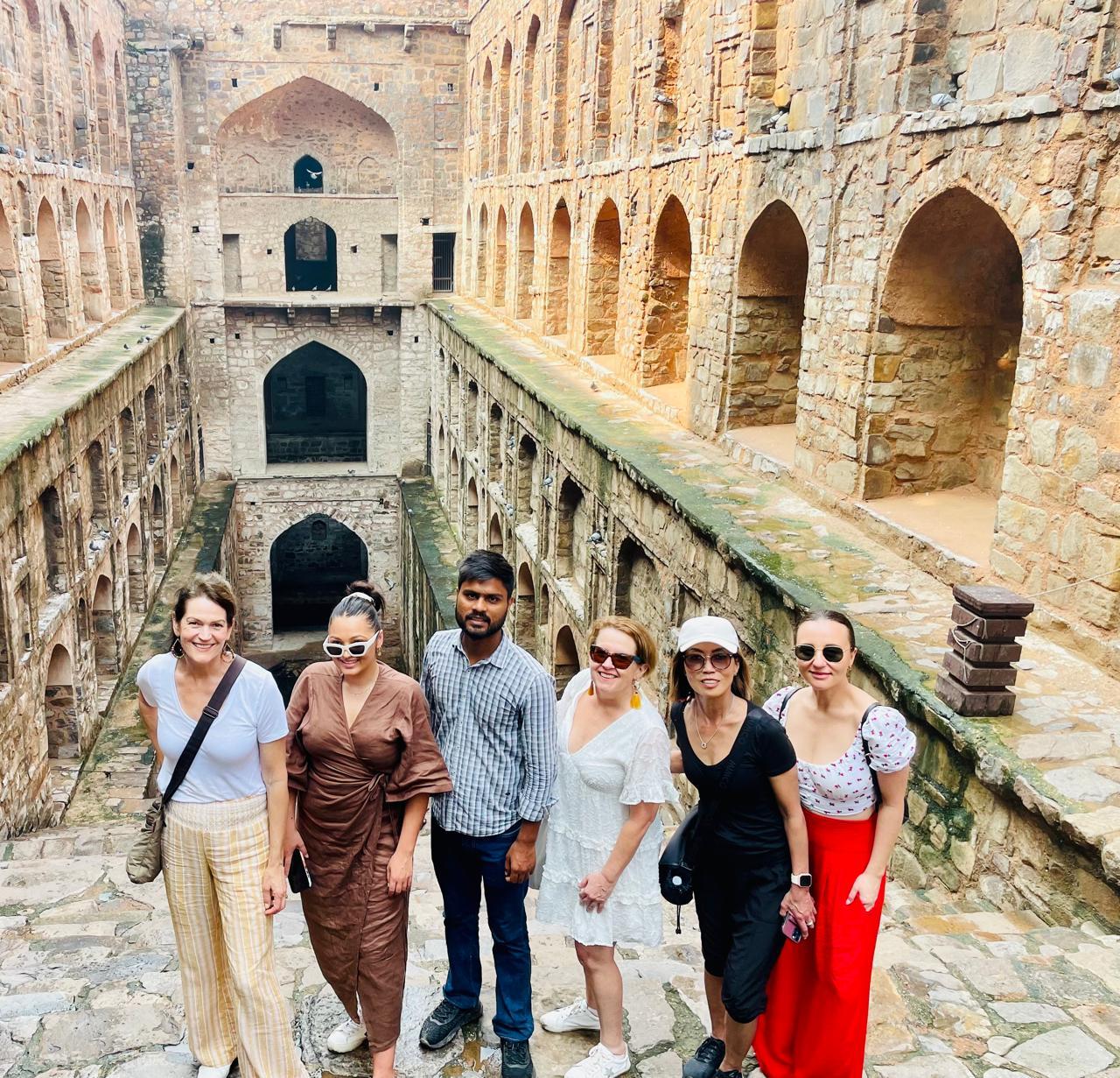 Delhi: 8 Hour Old & New Delhi Highlights Tour - Small Group