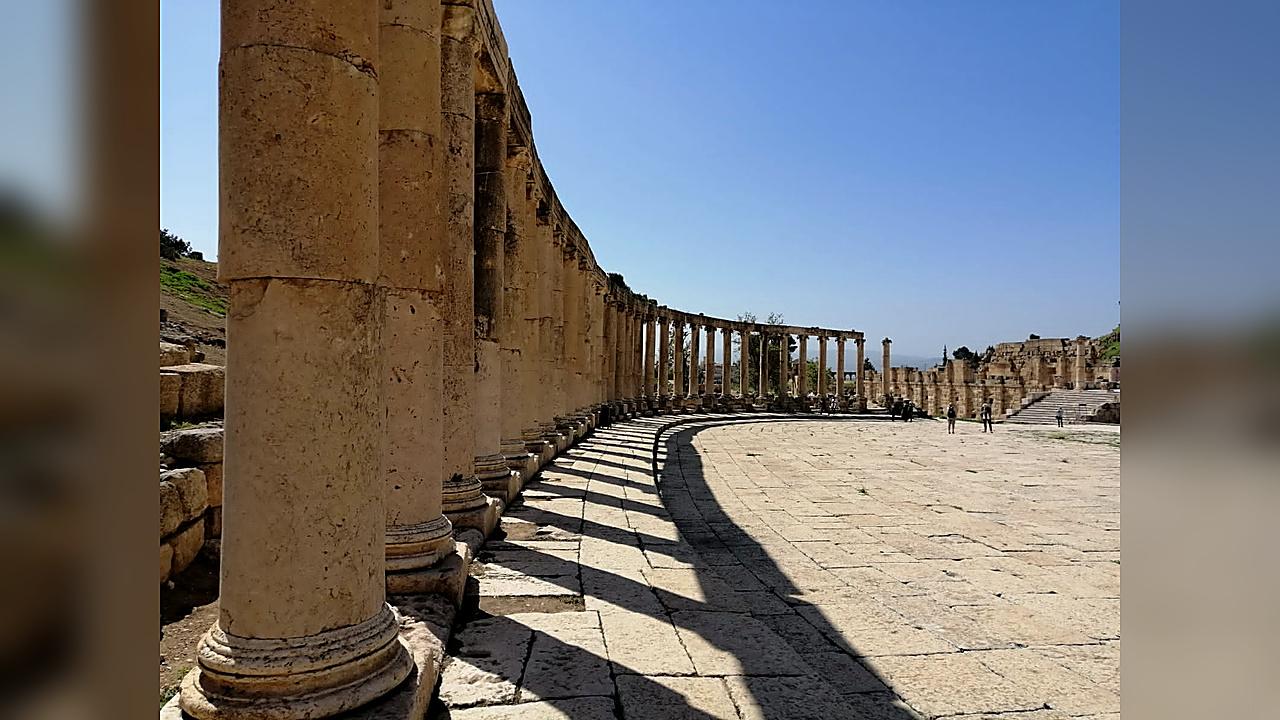 From Amman: Roman Citadel, Jerash, Ajloun Castle Tour 2