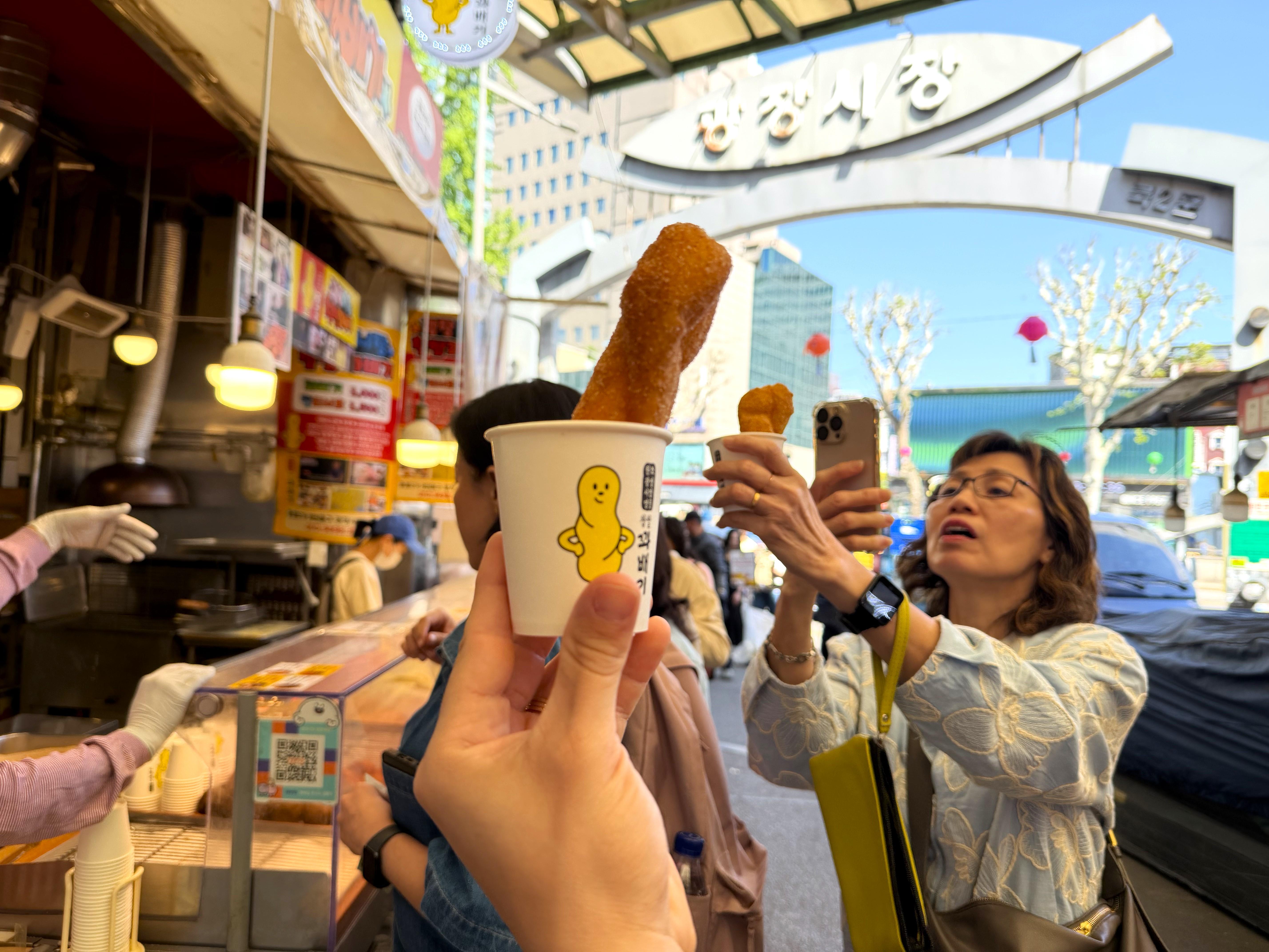 Seoul Quick Bites: Gwangjang Market Family Street Food tour 2