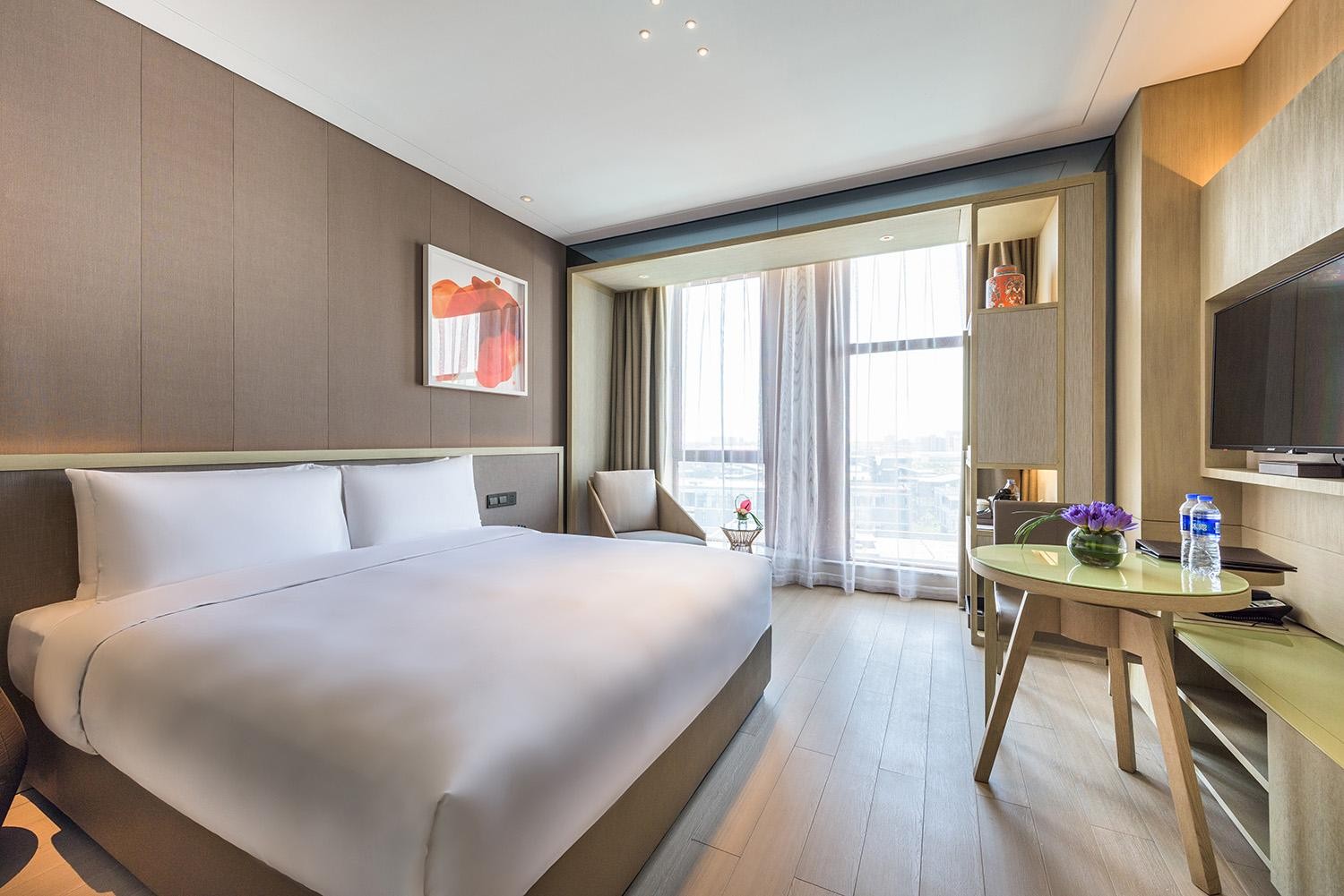 Shanghai: 2 Night Novotel Hotel + Disneyland Ticket Package 2