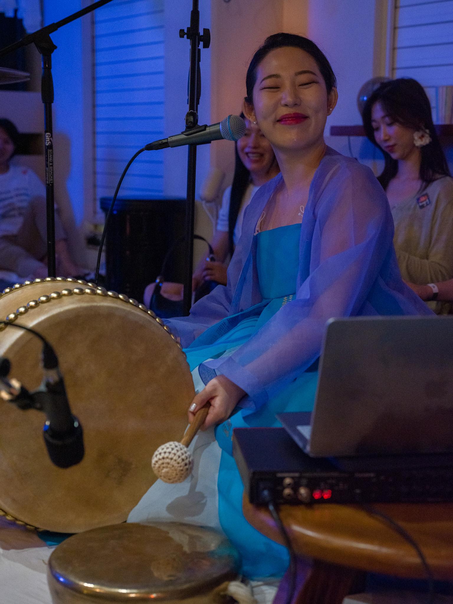 Seoul: Korean Culture Experience Janggu Class with Hanbok