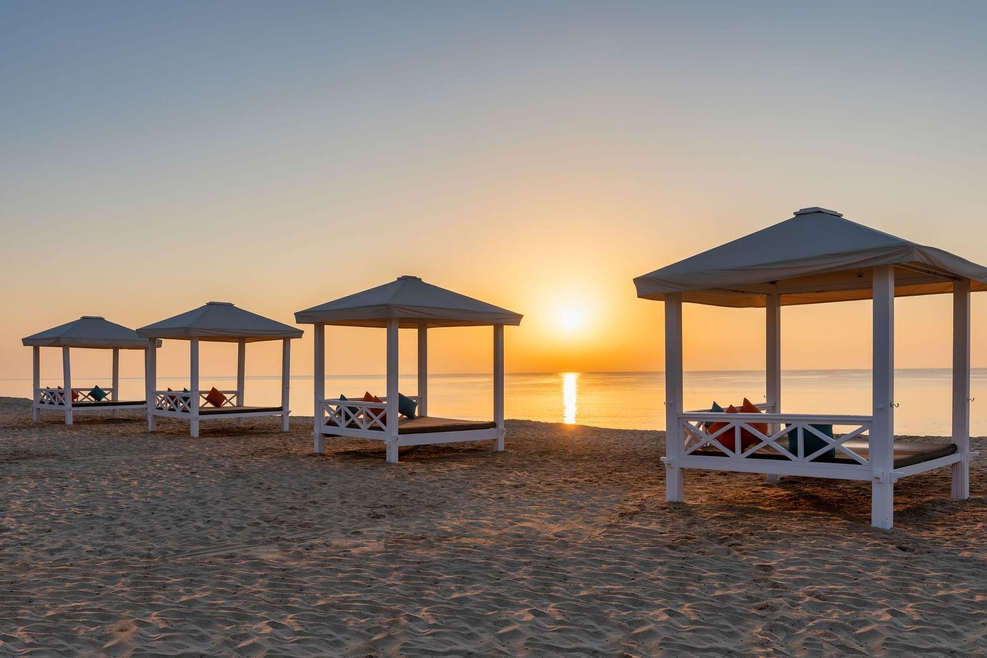 Doha: Overnight Desert Safari with Dinner and Breakfast 2