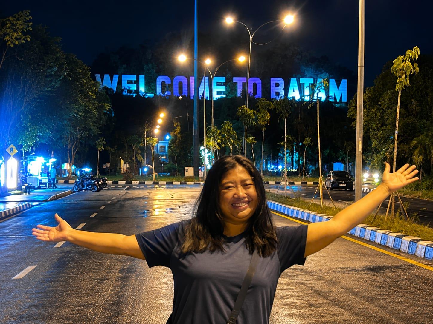 From Singapore to Batam Like a Local After Dark Tour