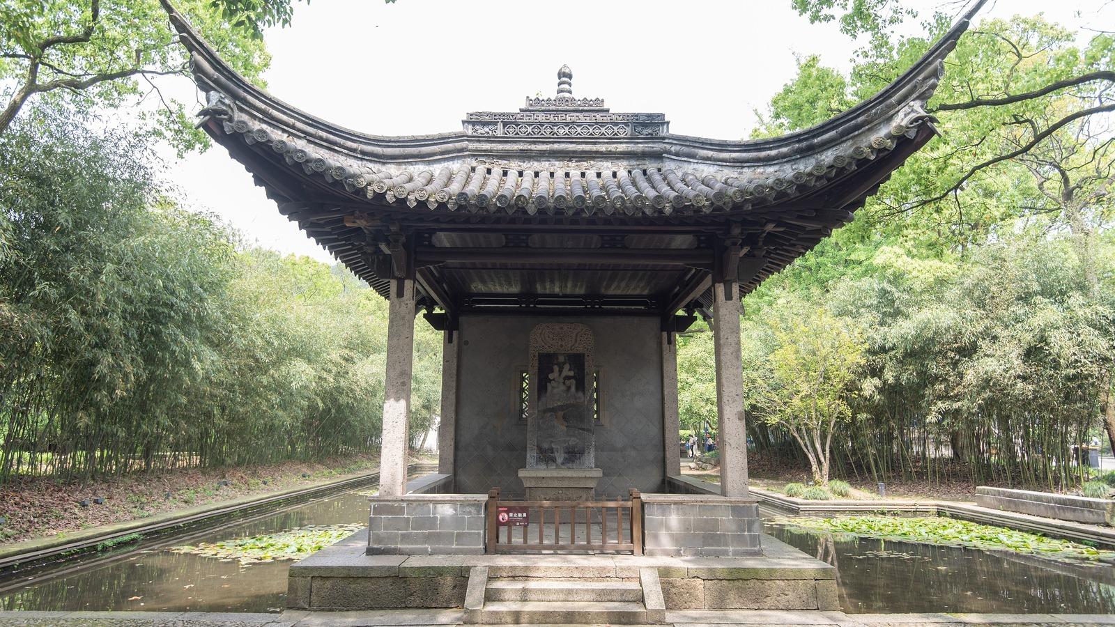 Shanghai: Shaoxing Lanting Garden & Calligraphy Town Trip
