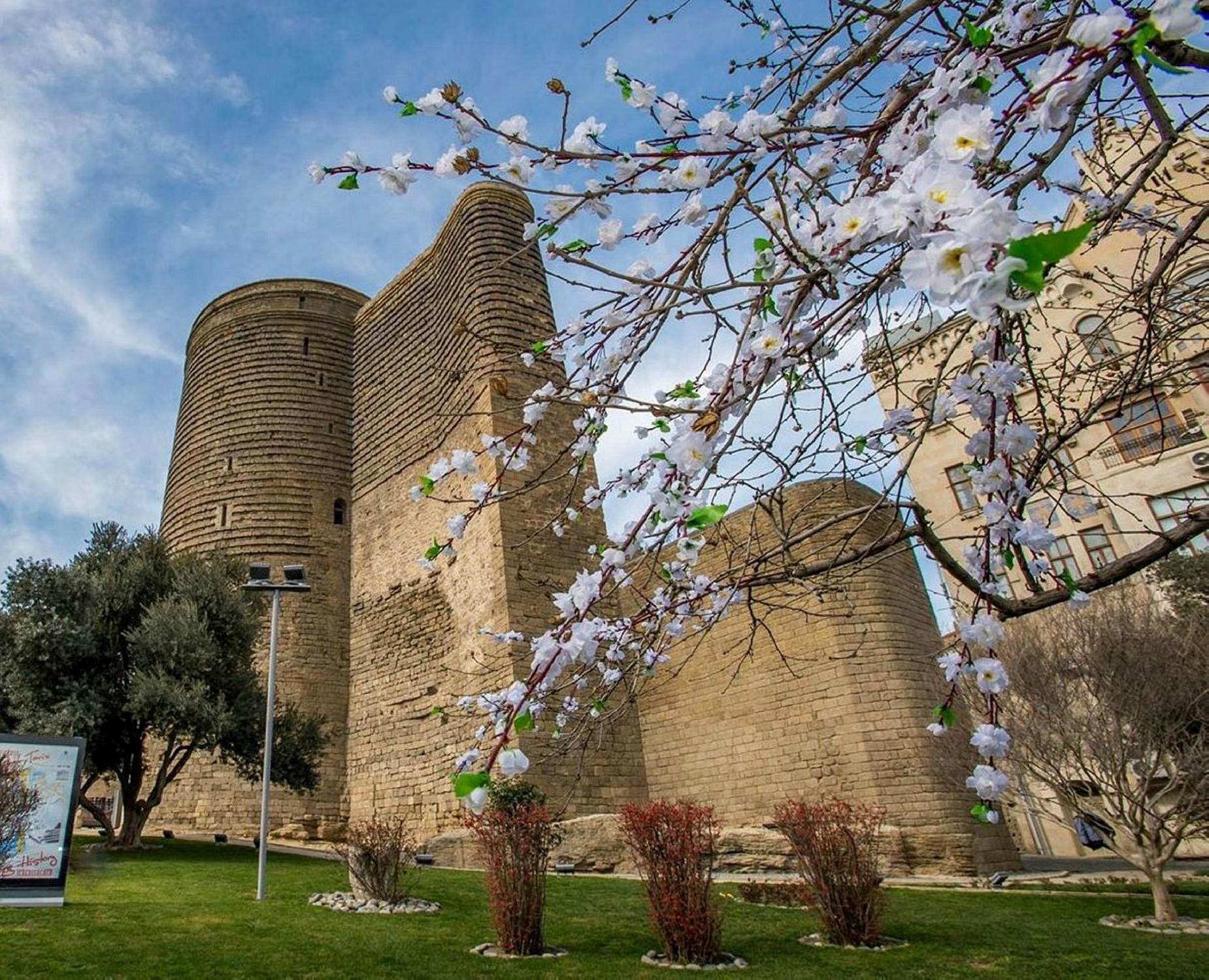 Baku: 4-Museum Pass with Entry Tickets and Hotel Pickup