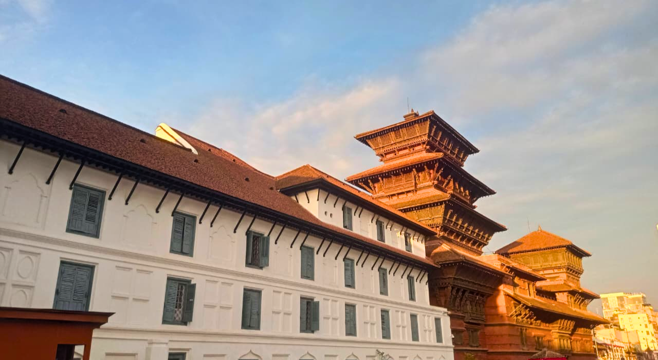 Kathmandu: Walking Tour with Monkey Temple & Durbar Square