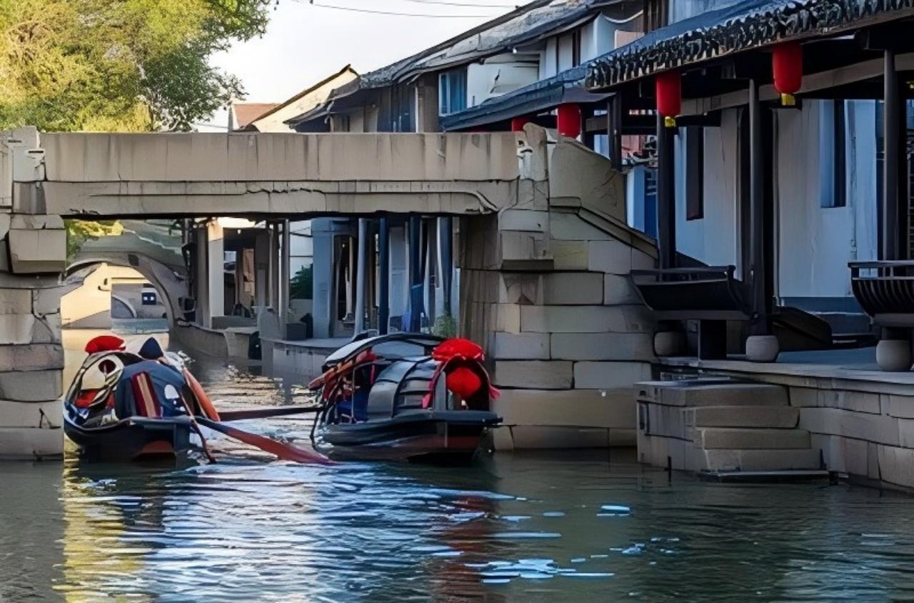 One Day Trip to Zhujiajiao Ancient Town, Shanghai 2