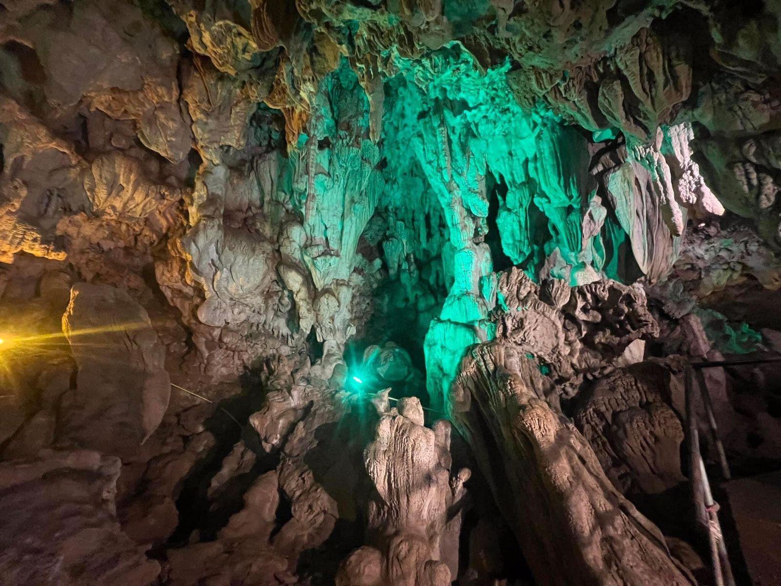 Vang Vieng: Half-Day Zip Lining with Optional Cave Tubing 2
