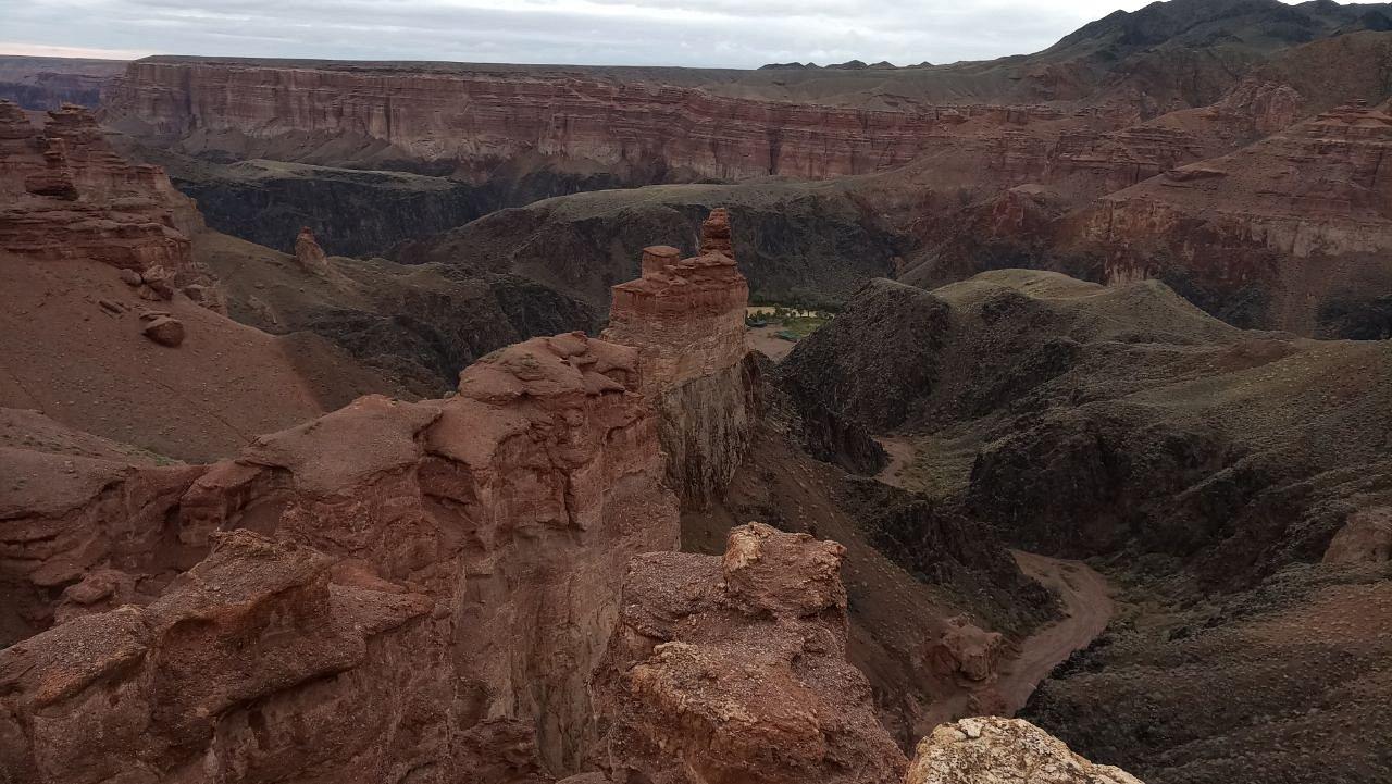 Charyn Canyon: Mars Landscapes Private Tour Escape 3